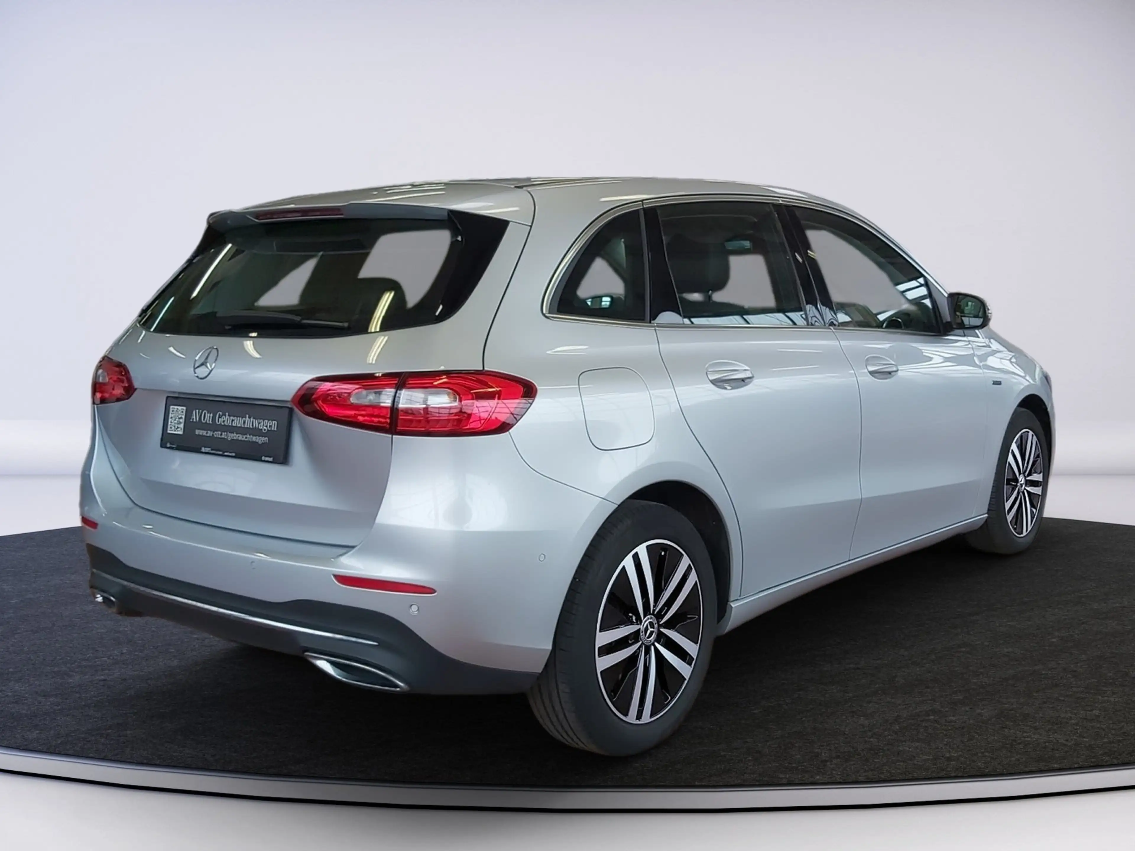 Mercedes-Benz B 250 e Progressive AHV — photo 6