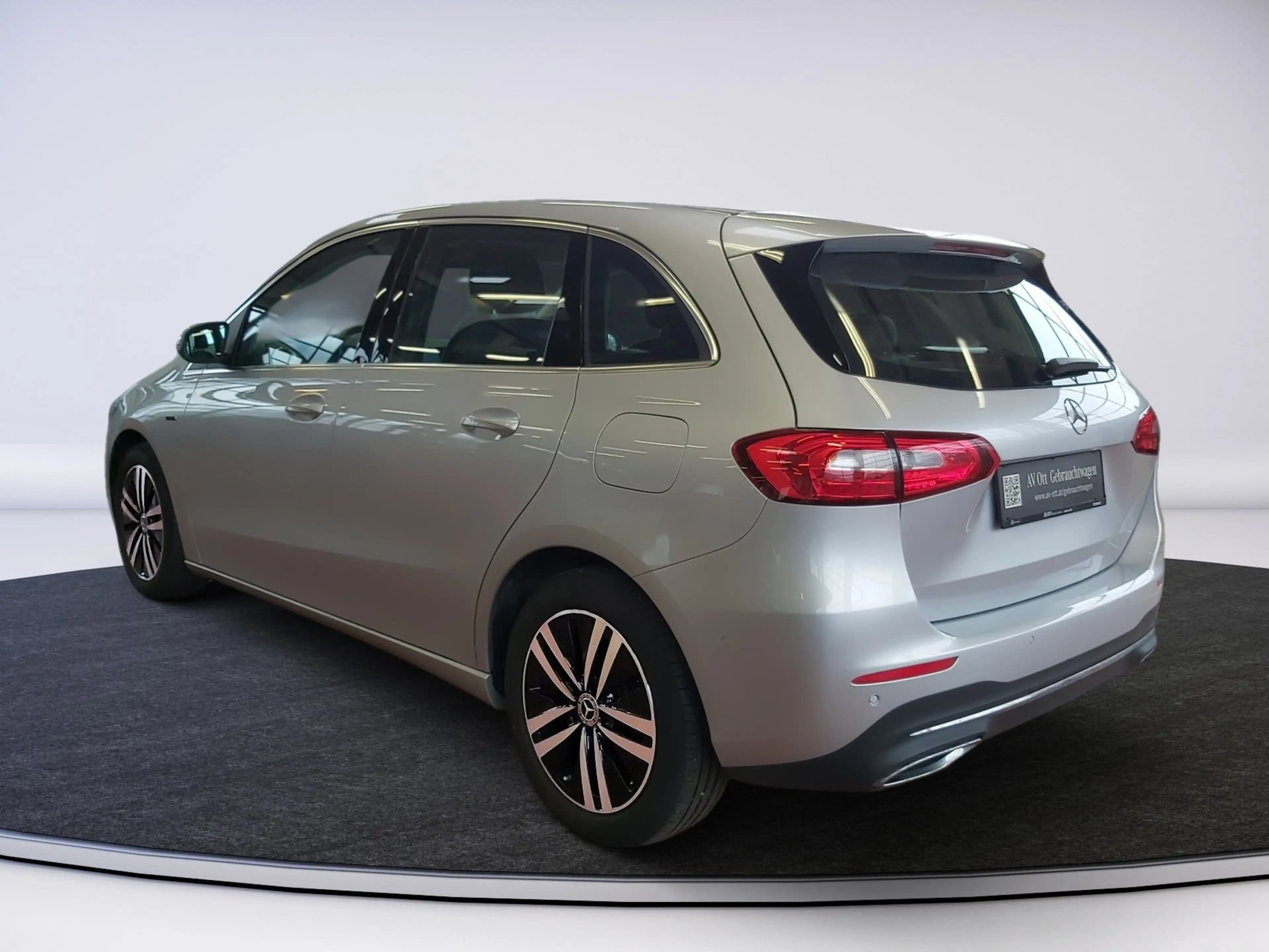 Mercedes-Benz B 250 e Progressive AHV — photo 4