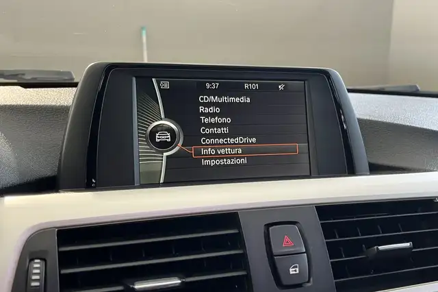 BMW 3 Series view 22