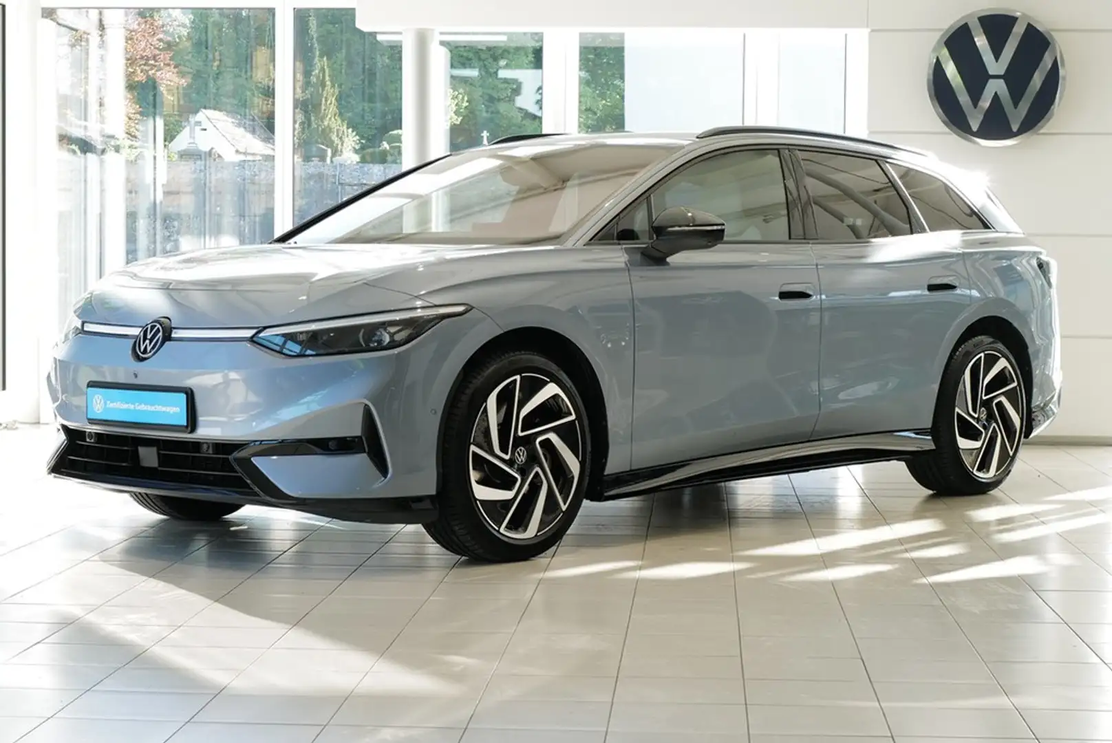 Volkswagen ID.7 Tourer Pro AHK Wärmepumpe HuD Hkardon SitzKlima Синий - 2