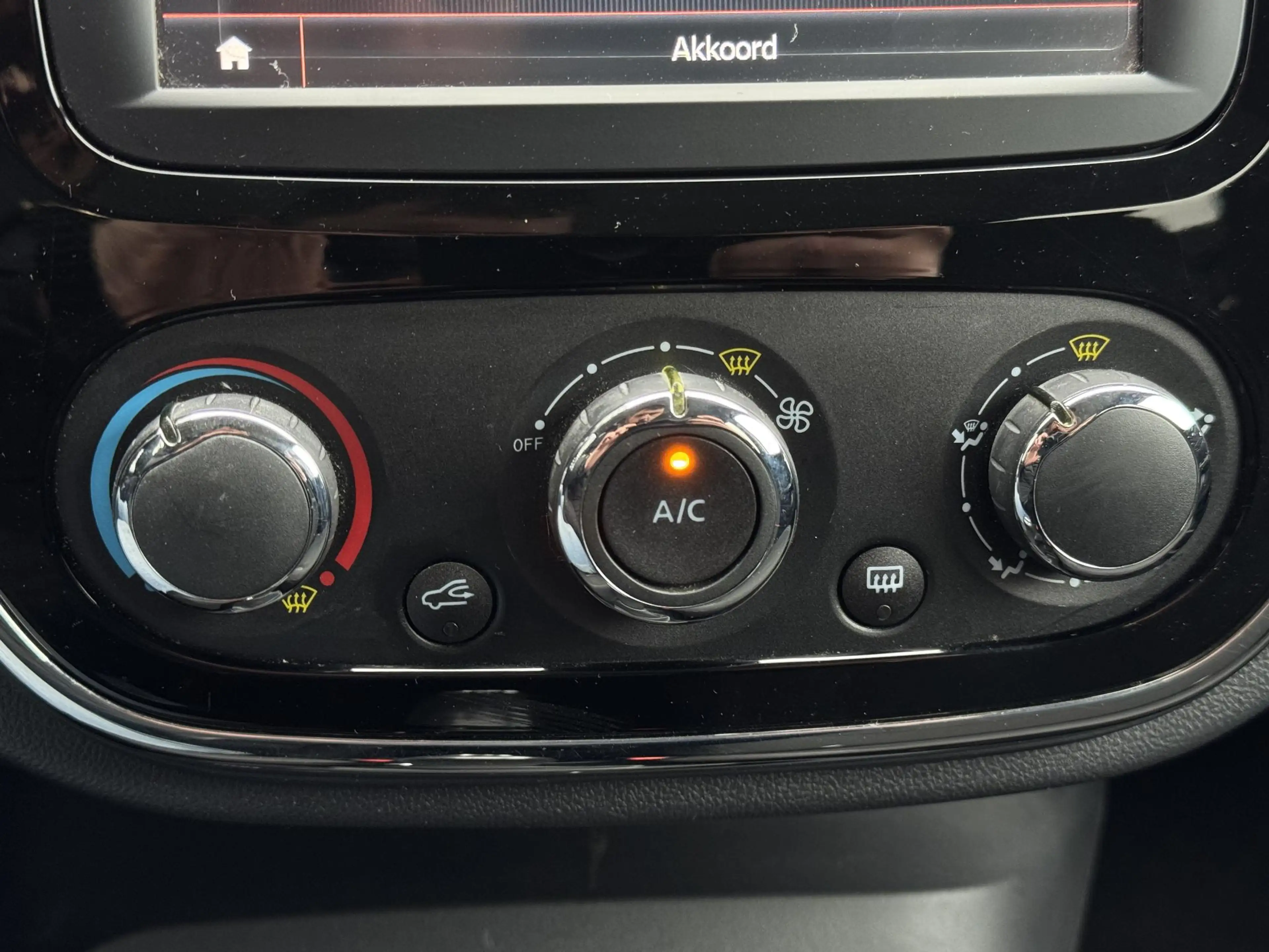 Renault Captur 0.9 TCe Limited 1e Eigenaar|Navi|Trekhaak|Airco|Cr — photo 15