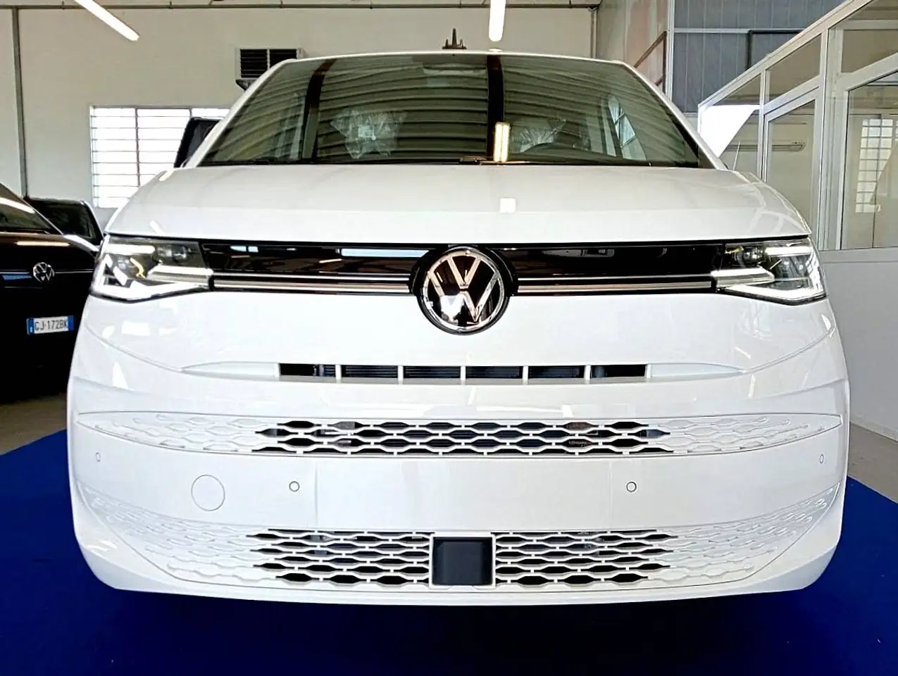 Volkswagen T7 Multivan 2026 — фото 16