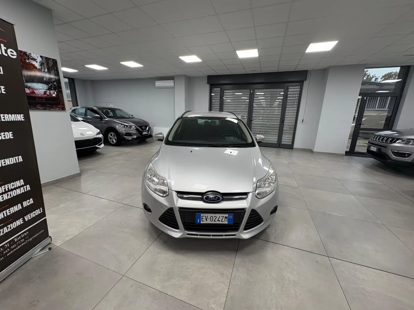 Ford Focus Focus 1.6 TDCi 95 CV SW Grijs - 2