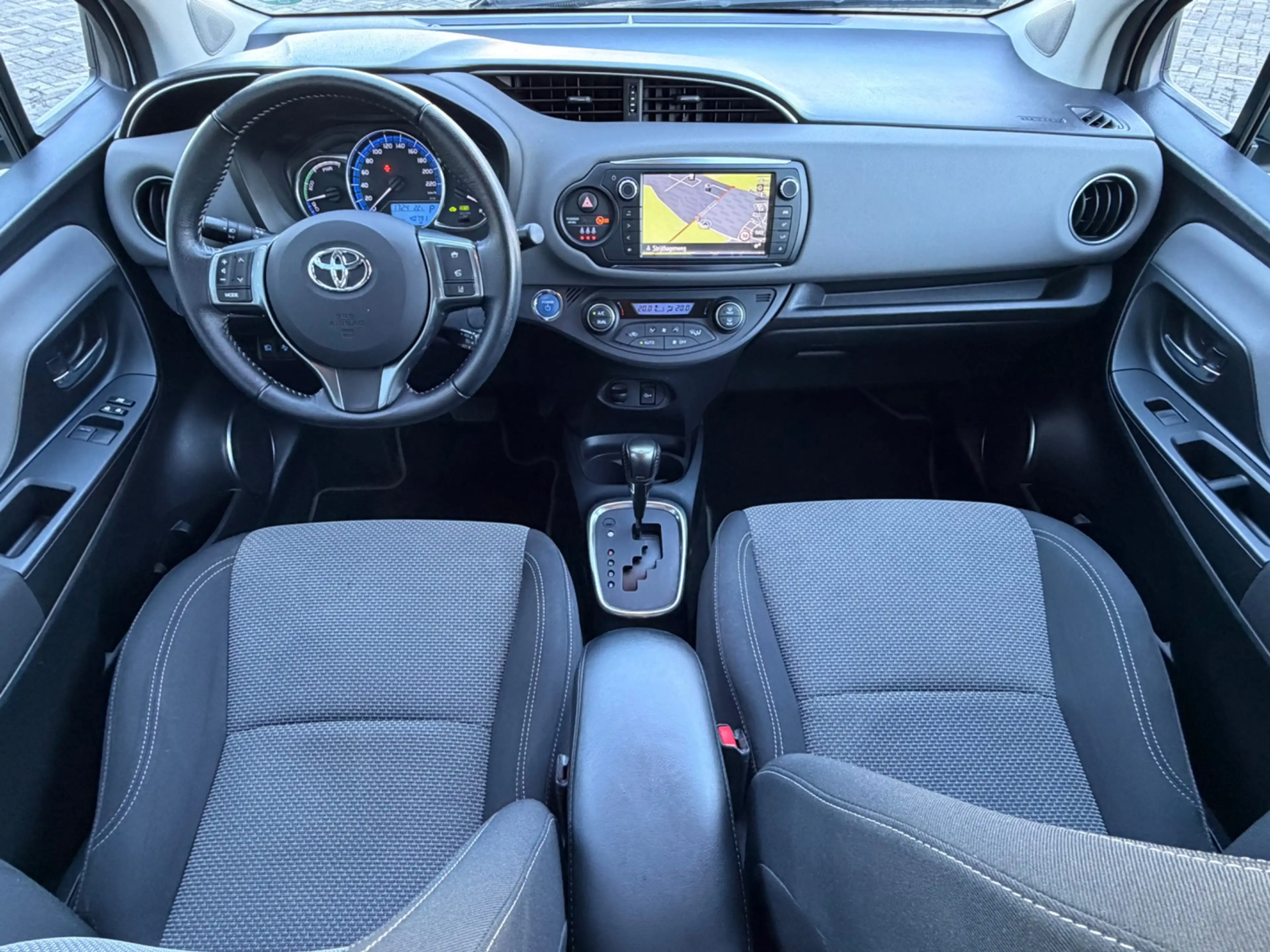 Toyota Yaris 1.5 Hybrid automaat, NAP, Navi, Camera, Climate — photo 3