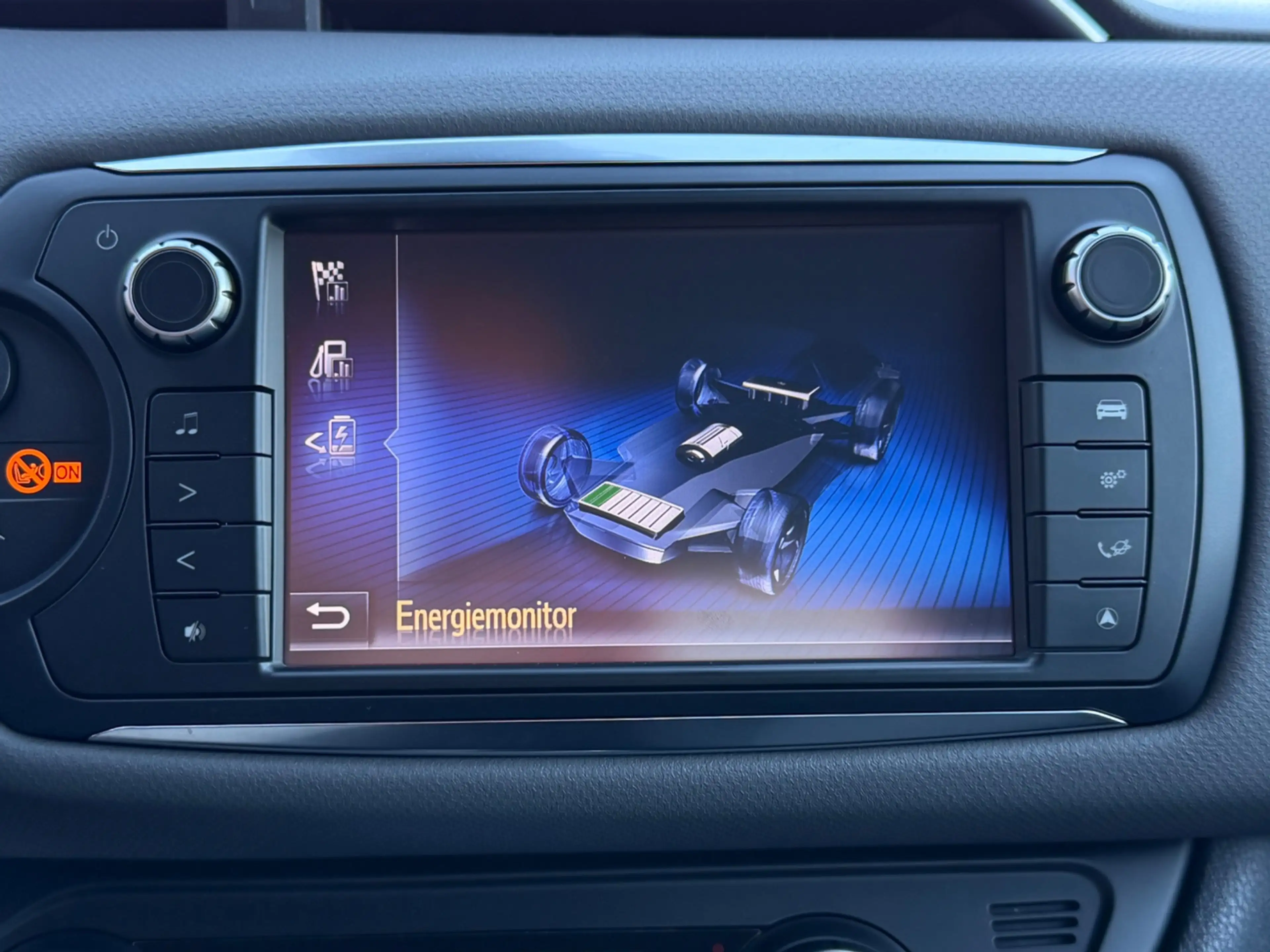 Toyota Yaris 1.5 Hybrid automaat, NAP, Navi, Camera, Climate — photo 38