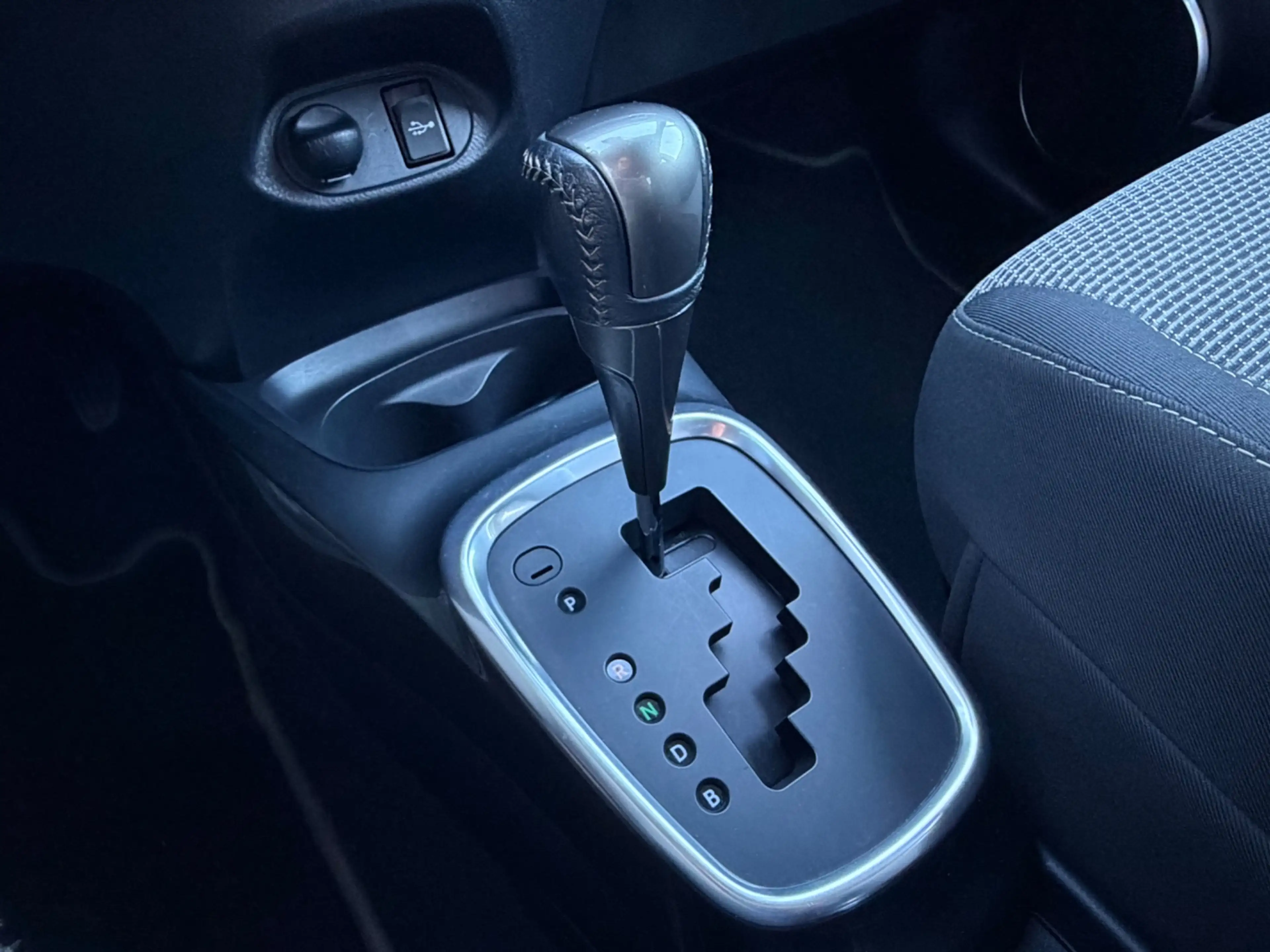Toyota Yaris 1.5 Hybrid automaat, NAP, Navi, Camera, Climate — photo 9