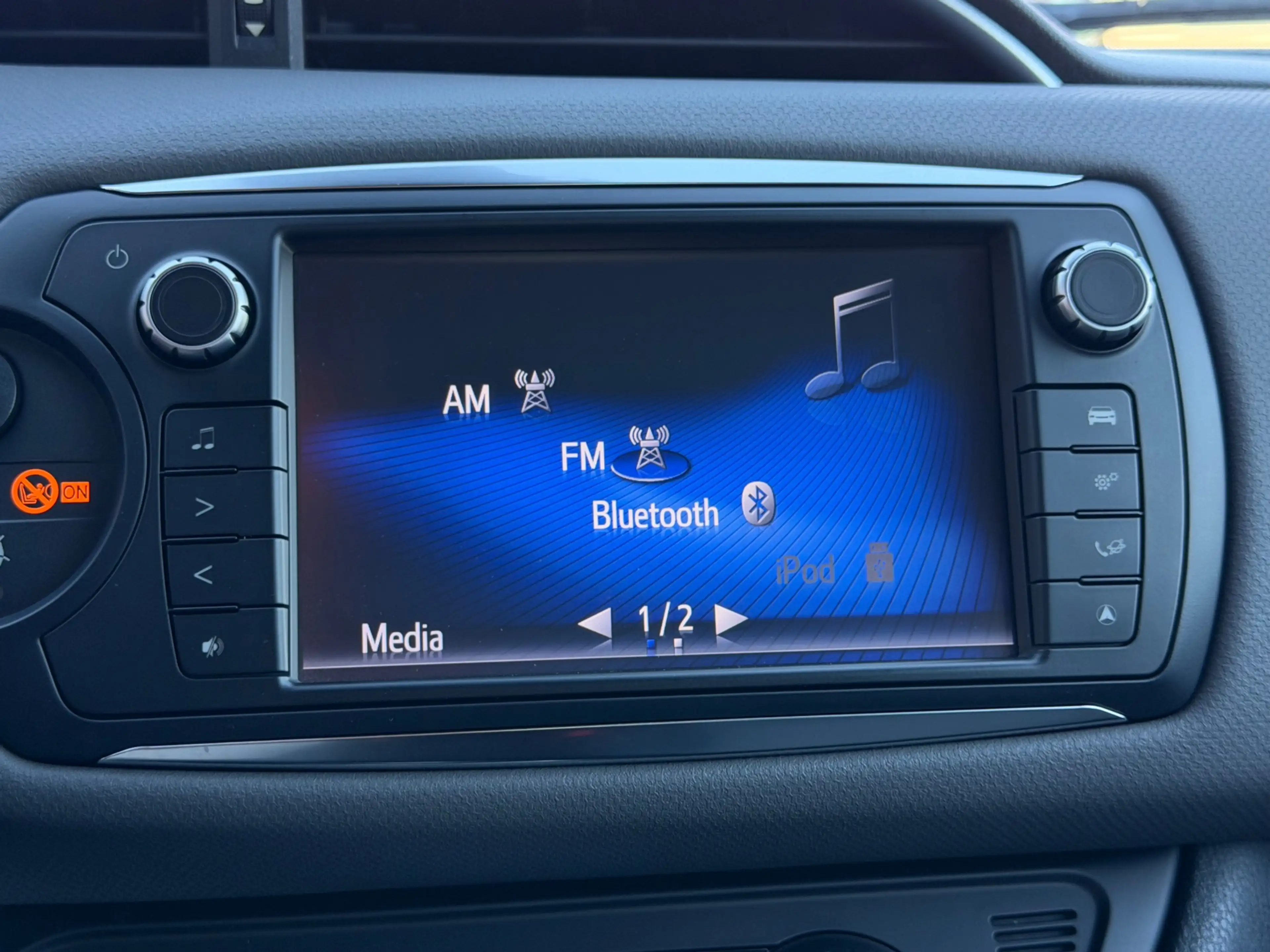 Toyota Yaris 1.5 Hybrid automaat, NAP, Navi, Camera, Climate — photo 37