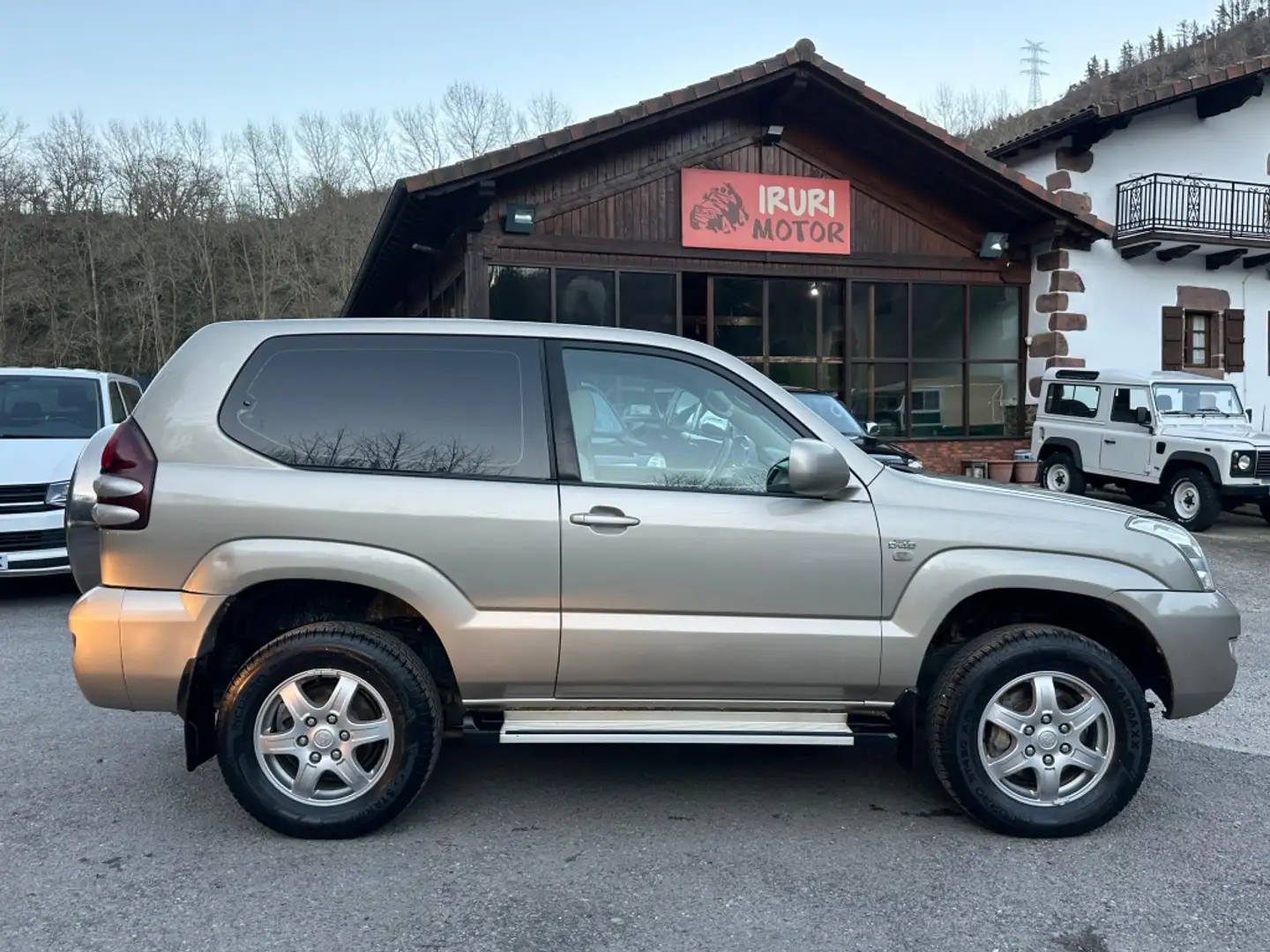 Toyota Land Cruiser 3.0 D4-D GX Béžová - 1
