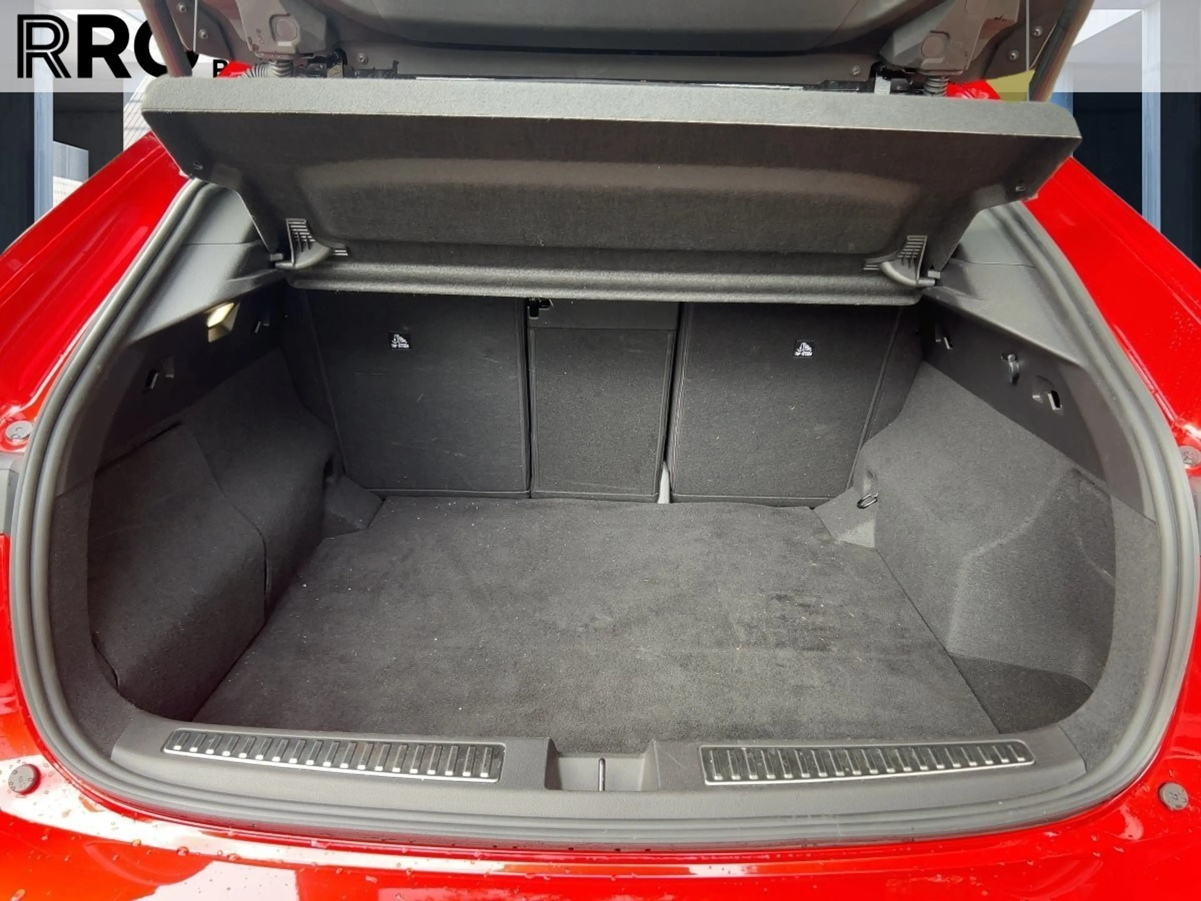 Renault Rafale Atelier Alpine E-Tech Plug-in Hybrid 300 — photo 21