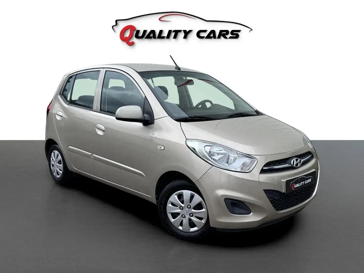 Hyundai i10 1.1i | Navi | CarPlay | 90.000 KM | Garantie Beige - 1
