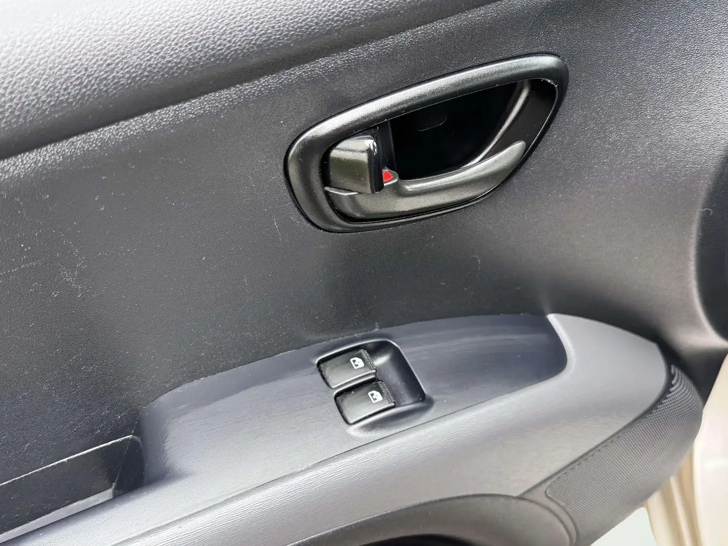 Hyundai i10 1.1i | Navi | CarPlay | 75.000 KM | Garantie Zilver - 2