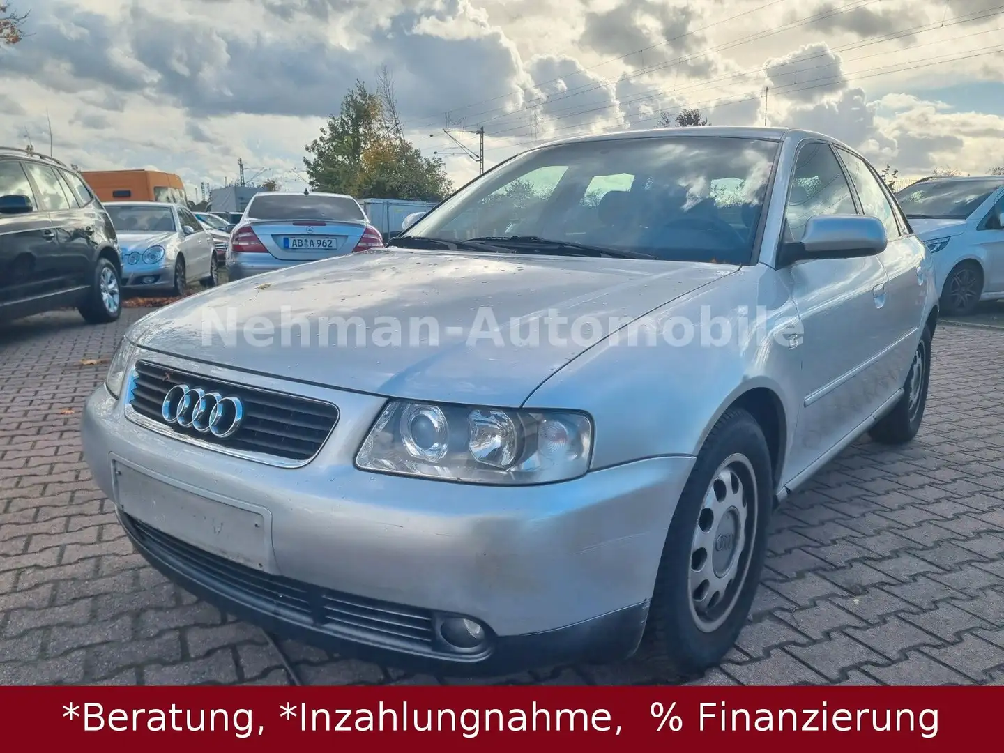 Audi A3 1.6 Ambiente Silber - 1