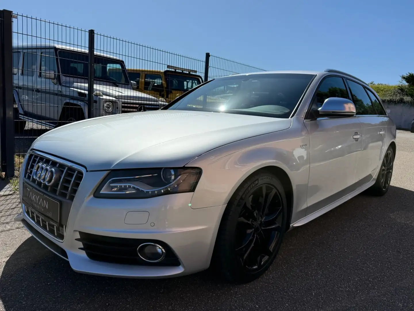 Audi S4 Avant 3.0 TFSI quattro/ NAVI / XENON / S-Heft Srebrny - 2