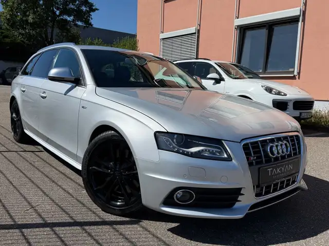 Audi S4 Avant 3.0 TFSI quattro/ NAVI / XENON / S-Heft