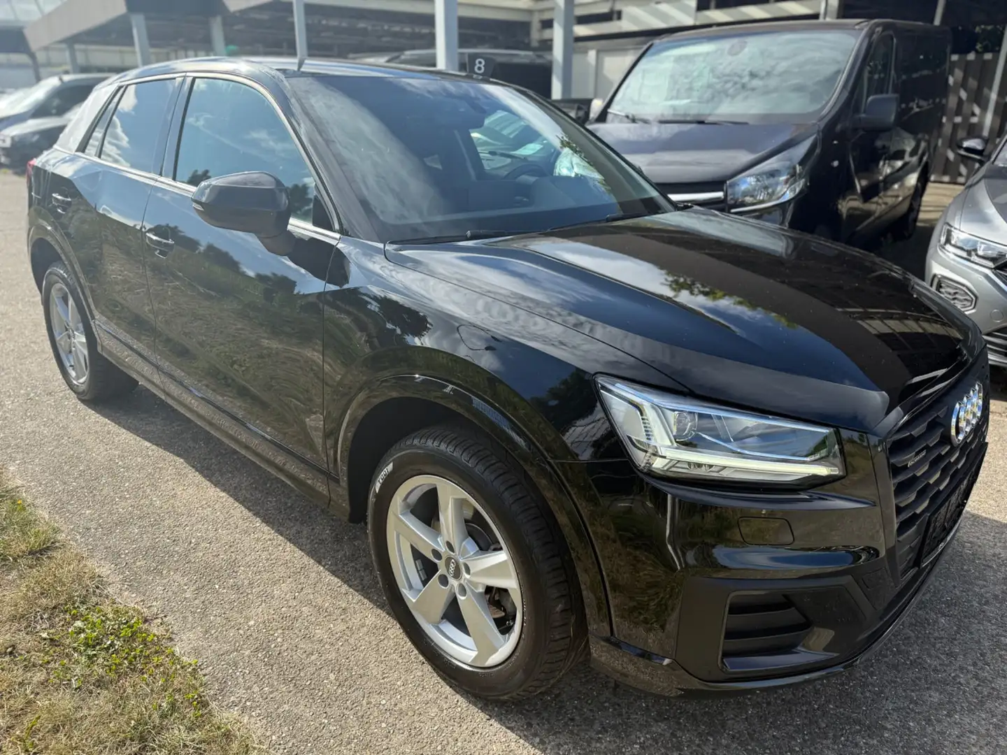 Audi Q2 quattro sport*1.HAND*KAMERA*GARANTIE Schwarz - 2