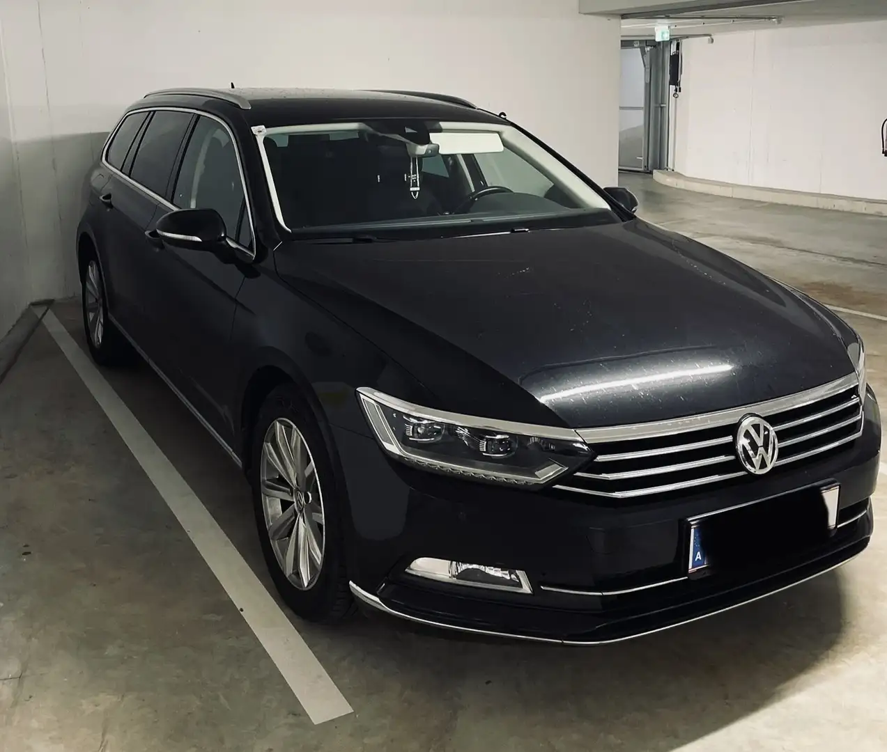 Volkswagen Passat Variant Highline 2,0 TDI Kombi Schwarz - 1