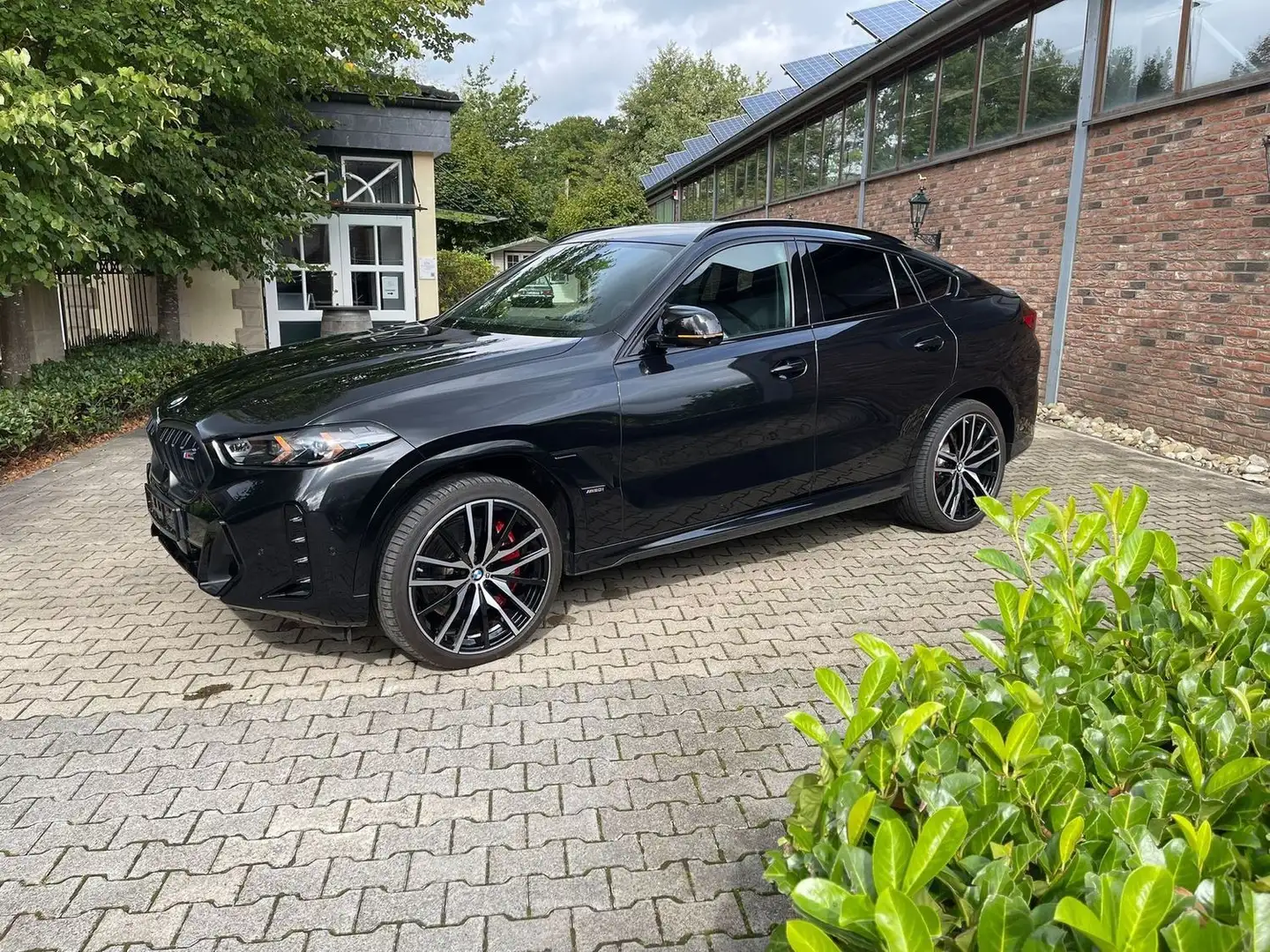 BMW X6 M M60 i xDrive 360 Kamera Voll Digi Pano Appl Noir - 1