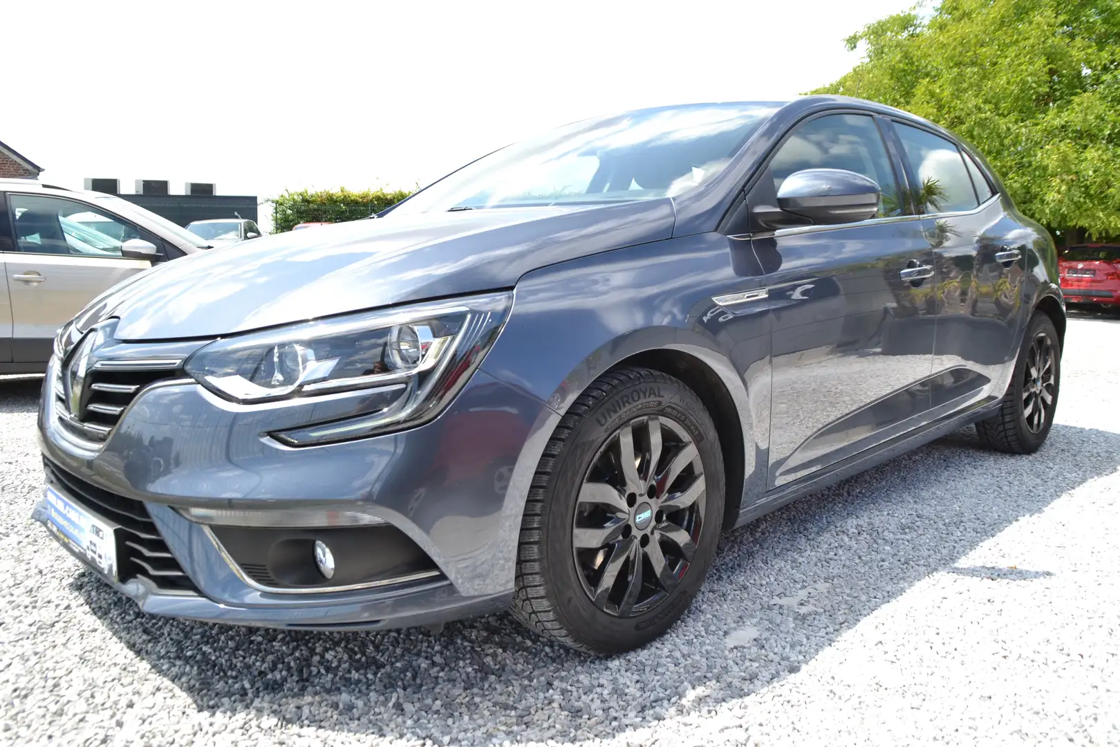 Renault Megane 🔥🤩NEW ARRIVAL🤩🔥132CH Energy Intens Grijs - 2