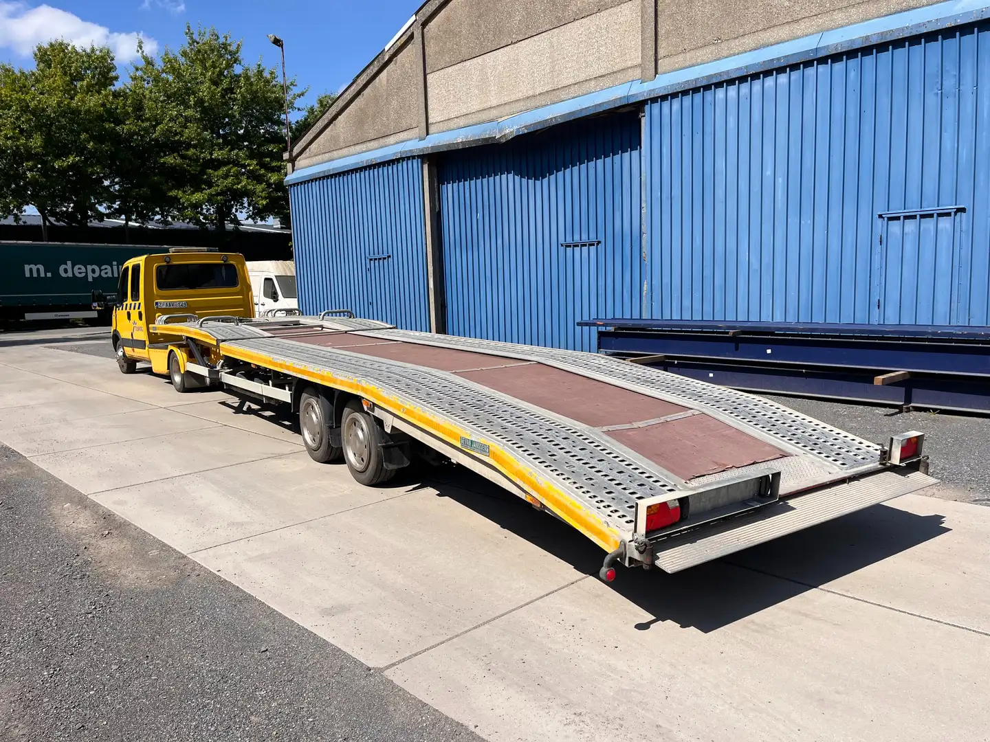 Iveco Daily autotransporter Geel - 2