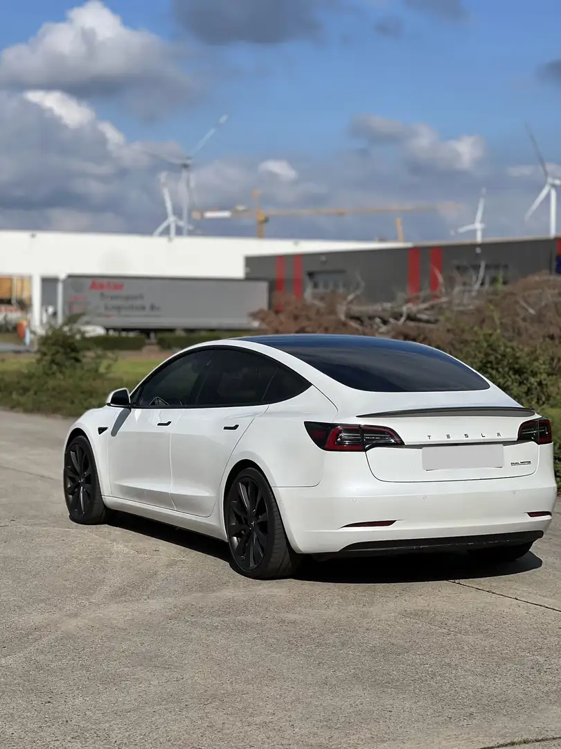 Tesla Model 3 Dual Motor Performance Wit - 2