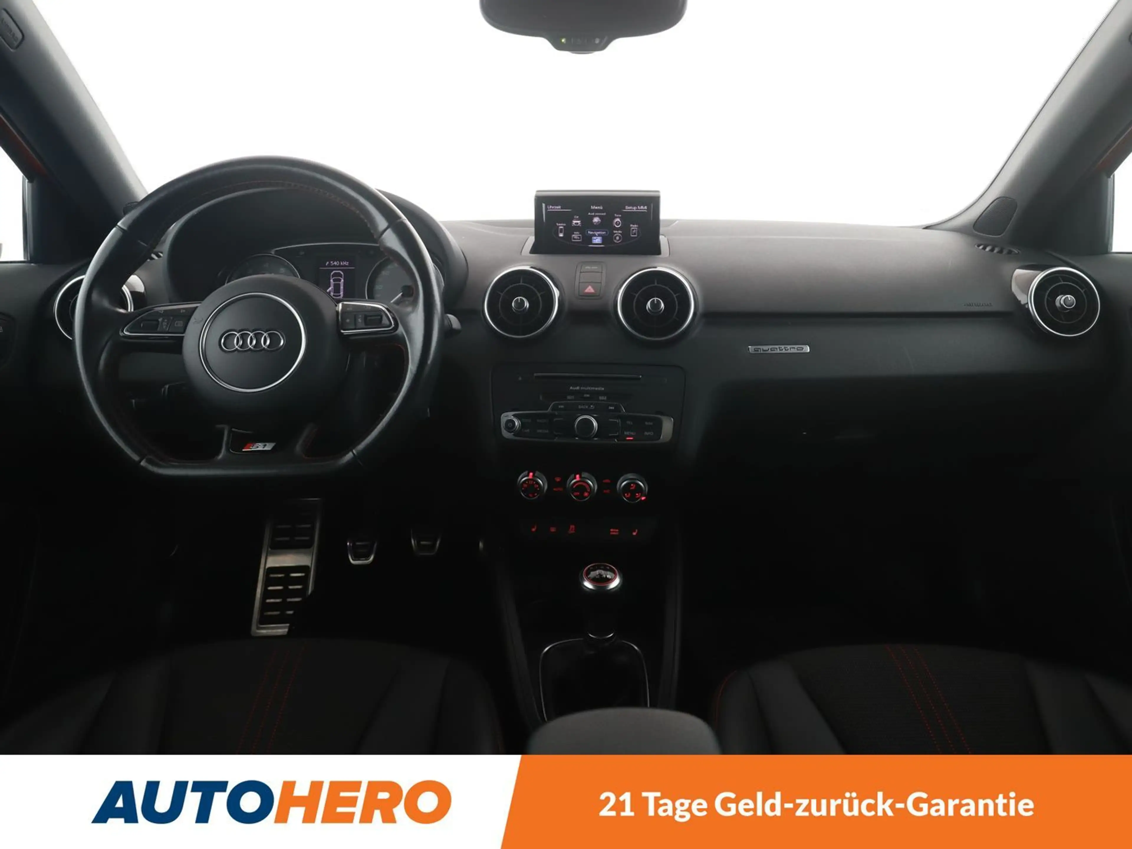 Audi S1 2.0 TFSI quattro *XENON*TEMPO*NAVI*PDC*SHZ*BT* — photo 12