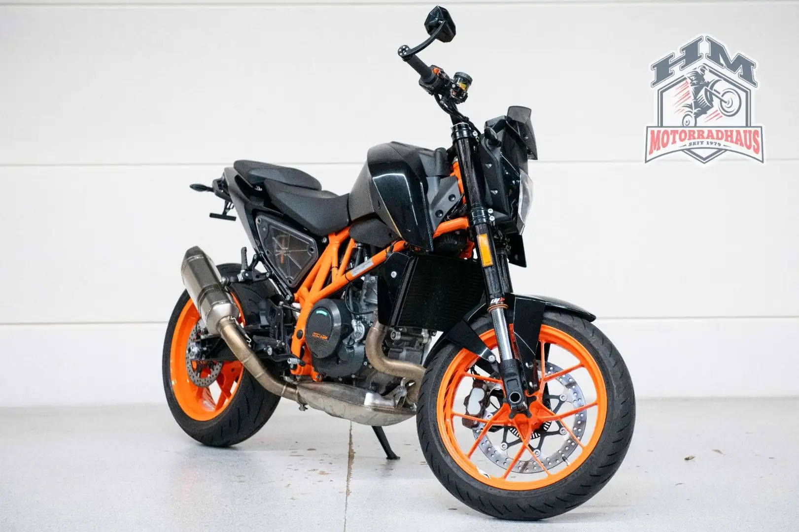 KTM 690 Duke R - 2