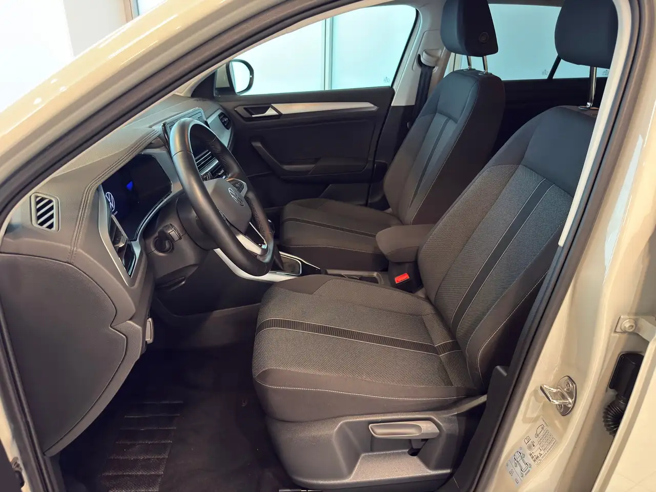 Volkswagen T-Roc 1.0 TSI Life LED, PDC, SHZ, миниатюра 16