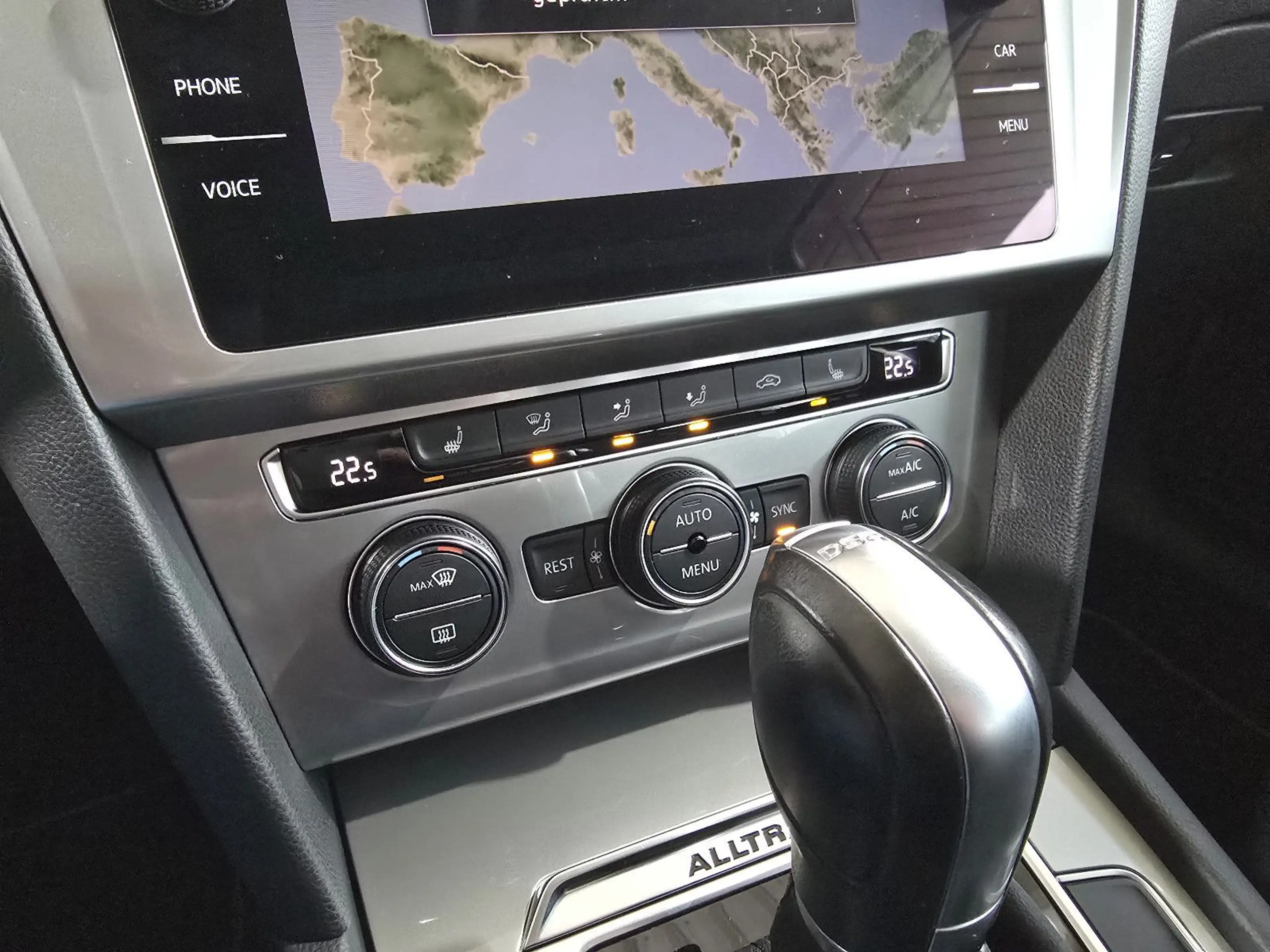 Volkswagen Passat Alltrack 4Motion+AHK+ACC+NAVI+LED — photo 12