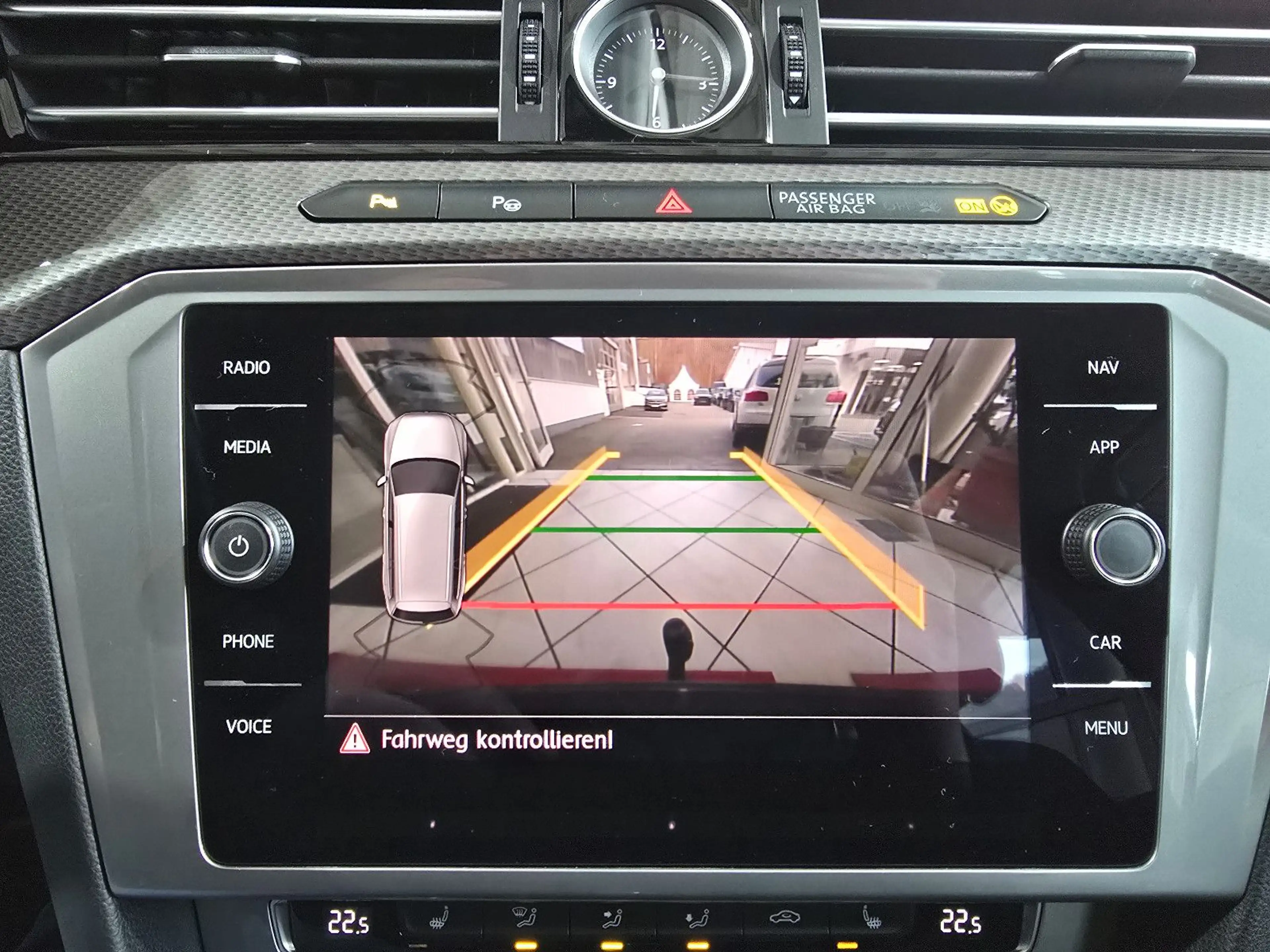 Volkswagen Passat Alltrack 4Motion+AHK+ACC+NAVI+LED — photo 11
