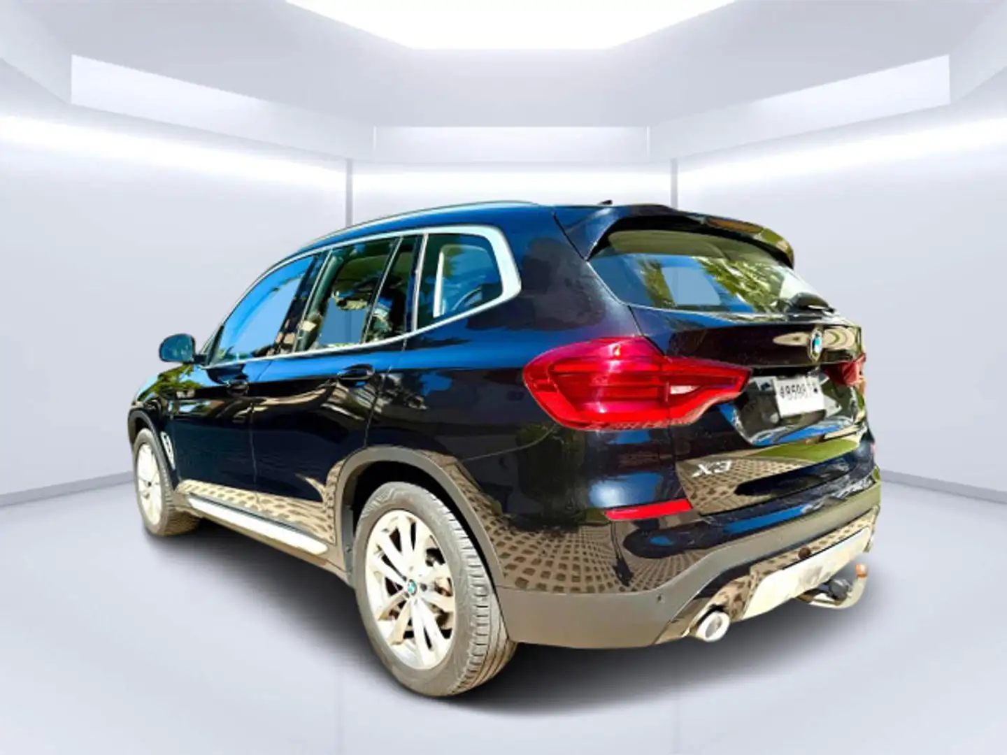 BMW X3 xDrive 20dA Business Zwart - 2