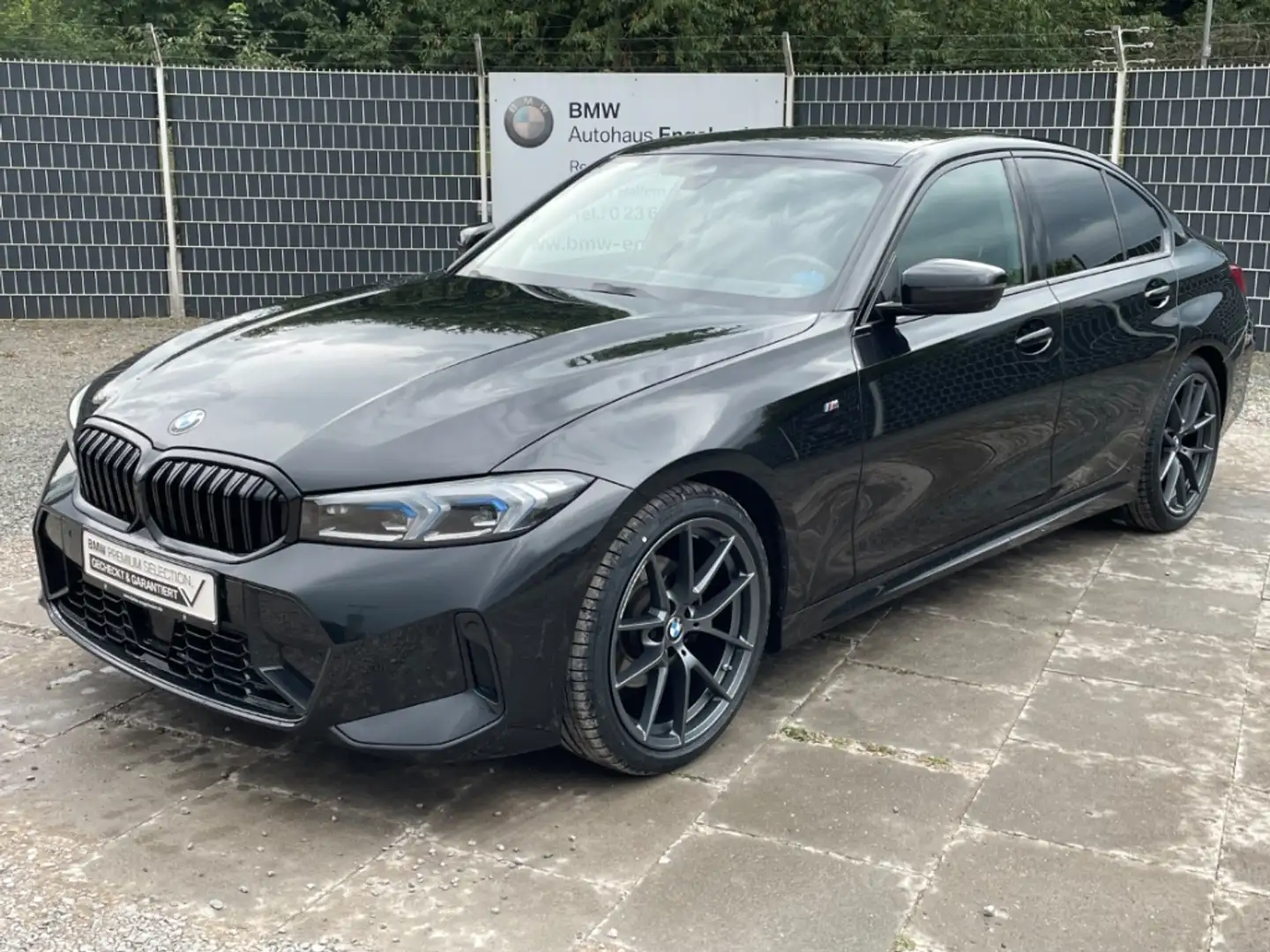 BMW 320 d M Sport LM 19'' AHK el. Head-Up Park.Plus! Schwarz - 1