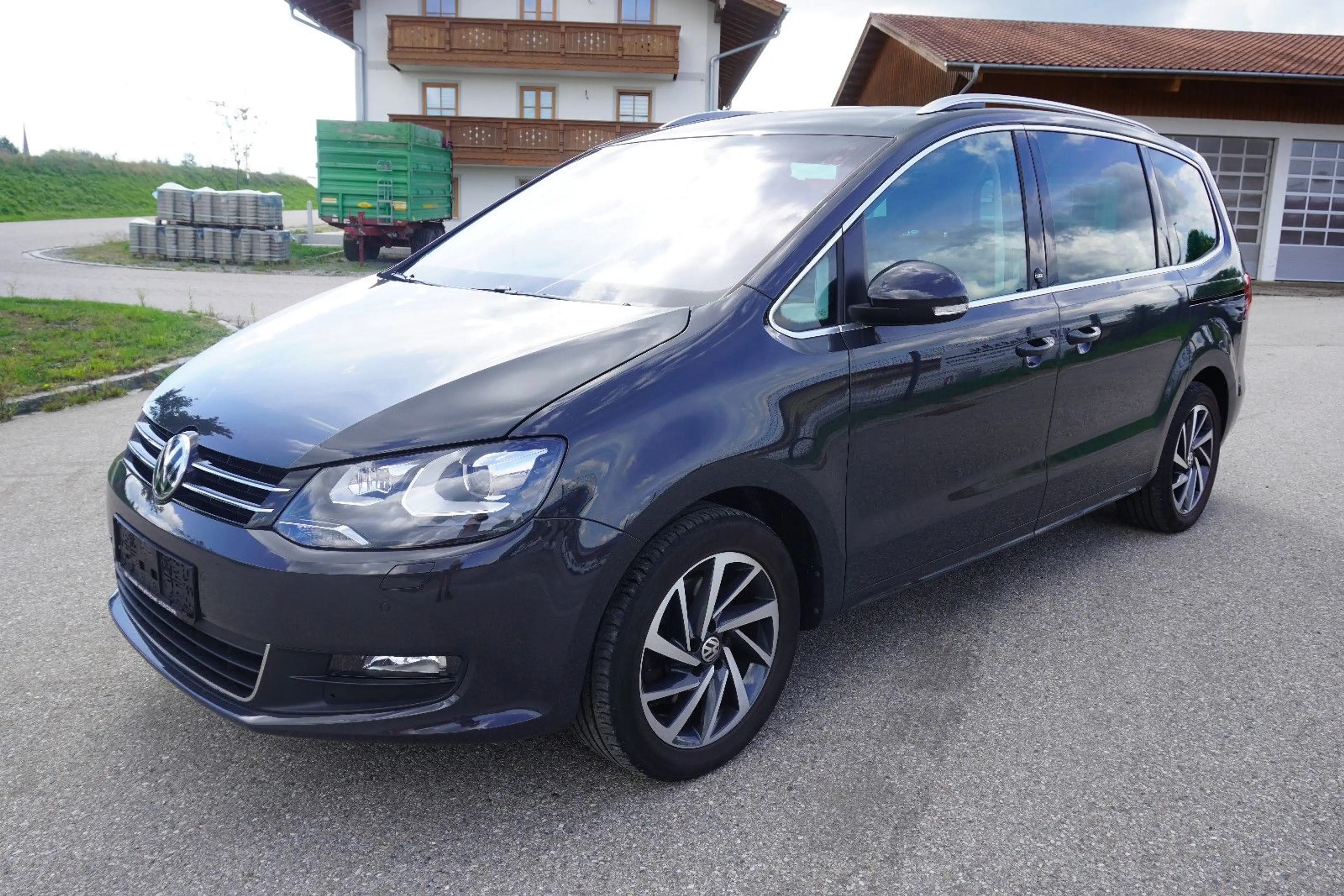 Volkswagen Sharan Sound AHK el.Schiebetüren AppLink 1.Hand