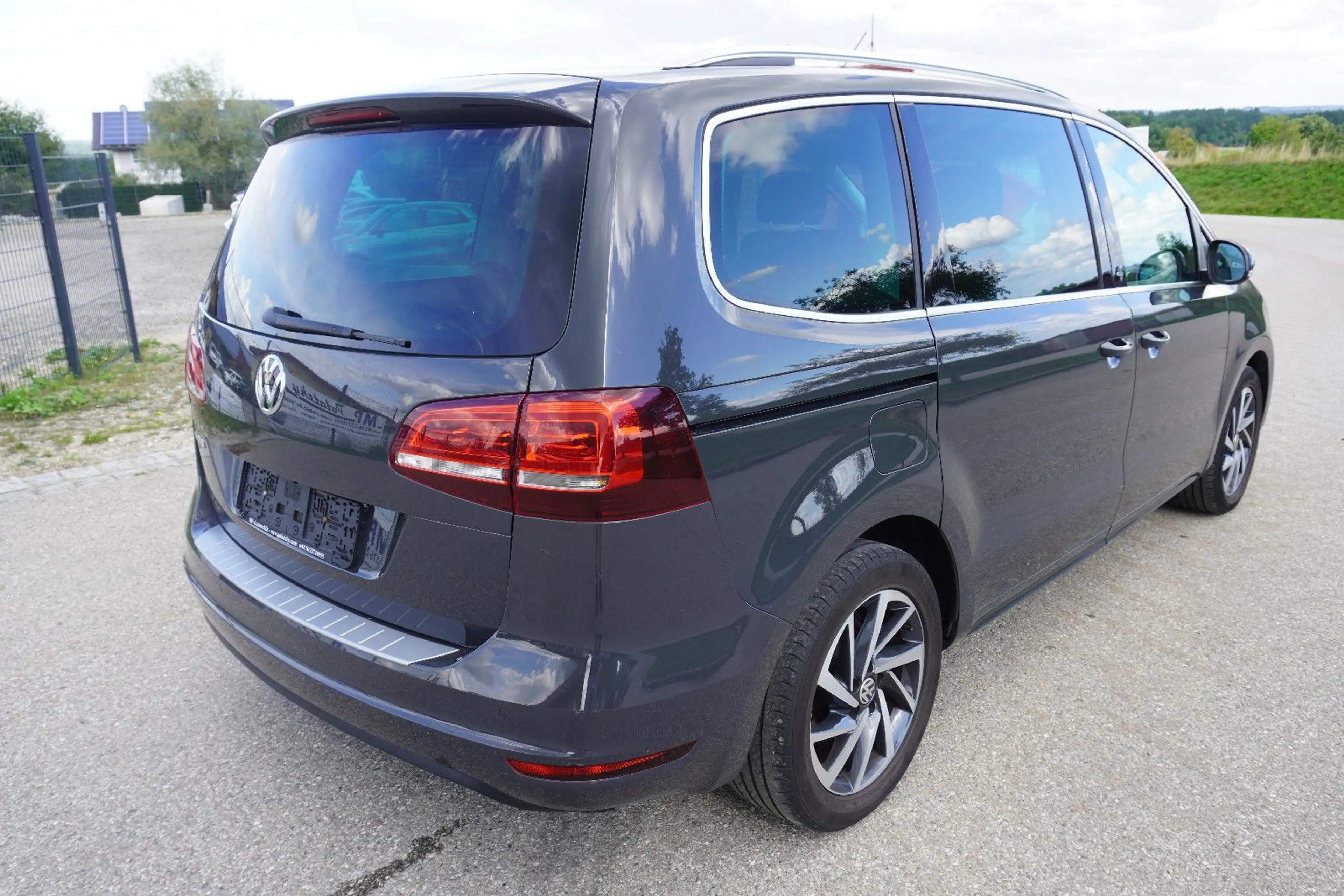 Volkswagen Sharan Sound AHK el.Schiebetüren AppLink 1.Hand — photo 4