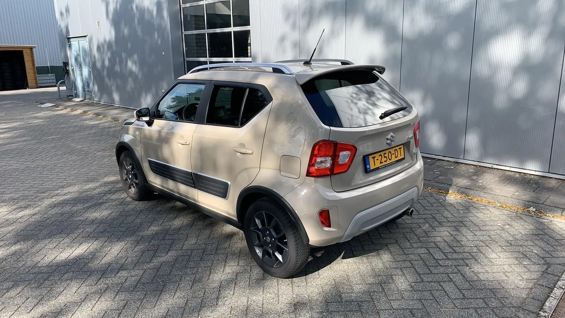 Suzuki Ignis 1.2 Smart Hybrid Select | Achteruitrijcamera | App Brun - 2
