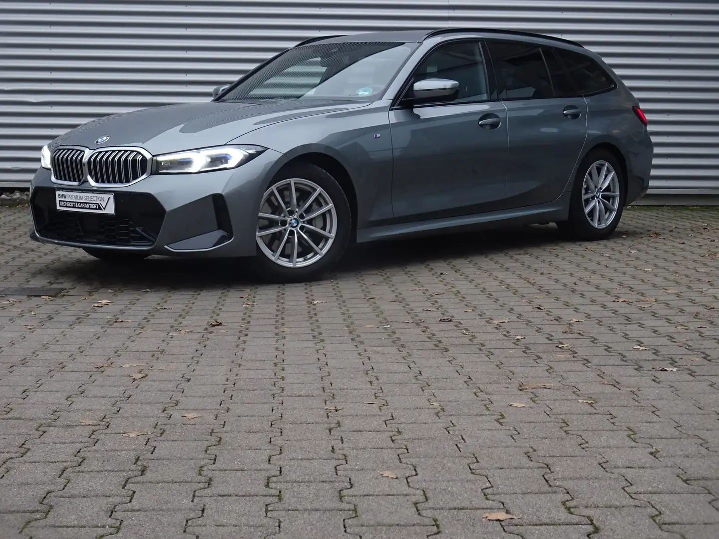 BMW 330 d xDrive Tour M Sport ACC HiFi DriveAssi 360° Grau - 1