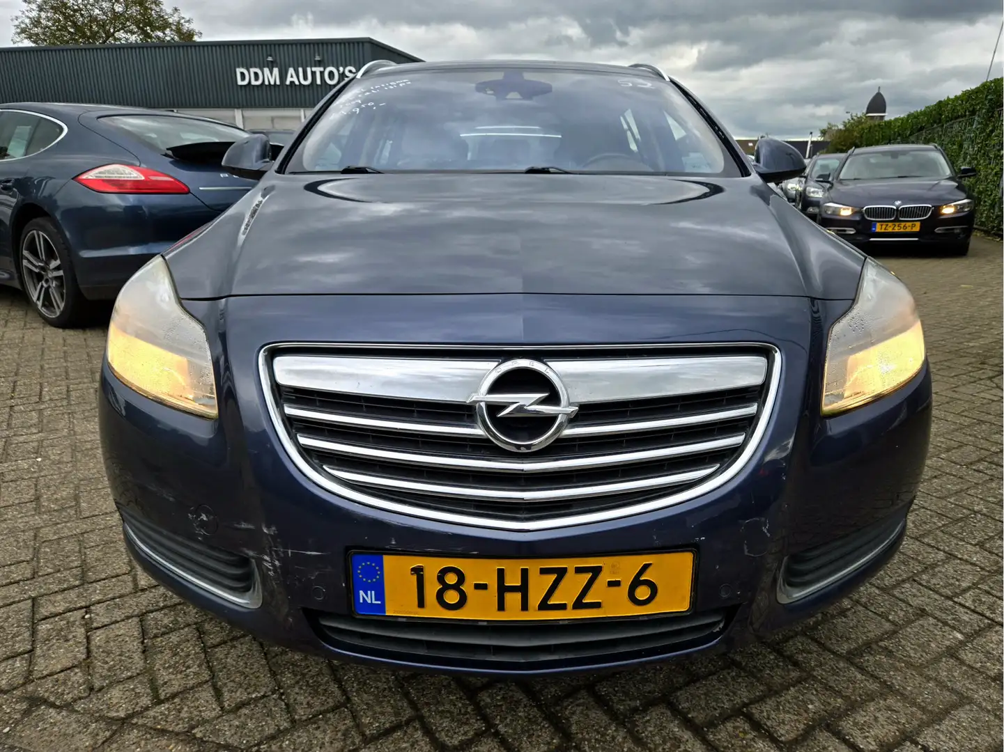 Opel Insignia Sports Tourer 2.0 CDTI 131pk Business Leer/Stoelve Grijs - 2