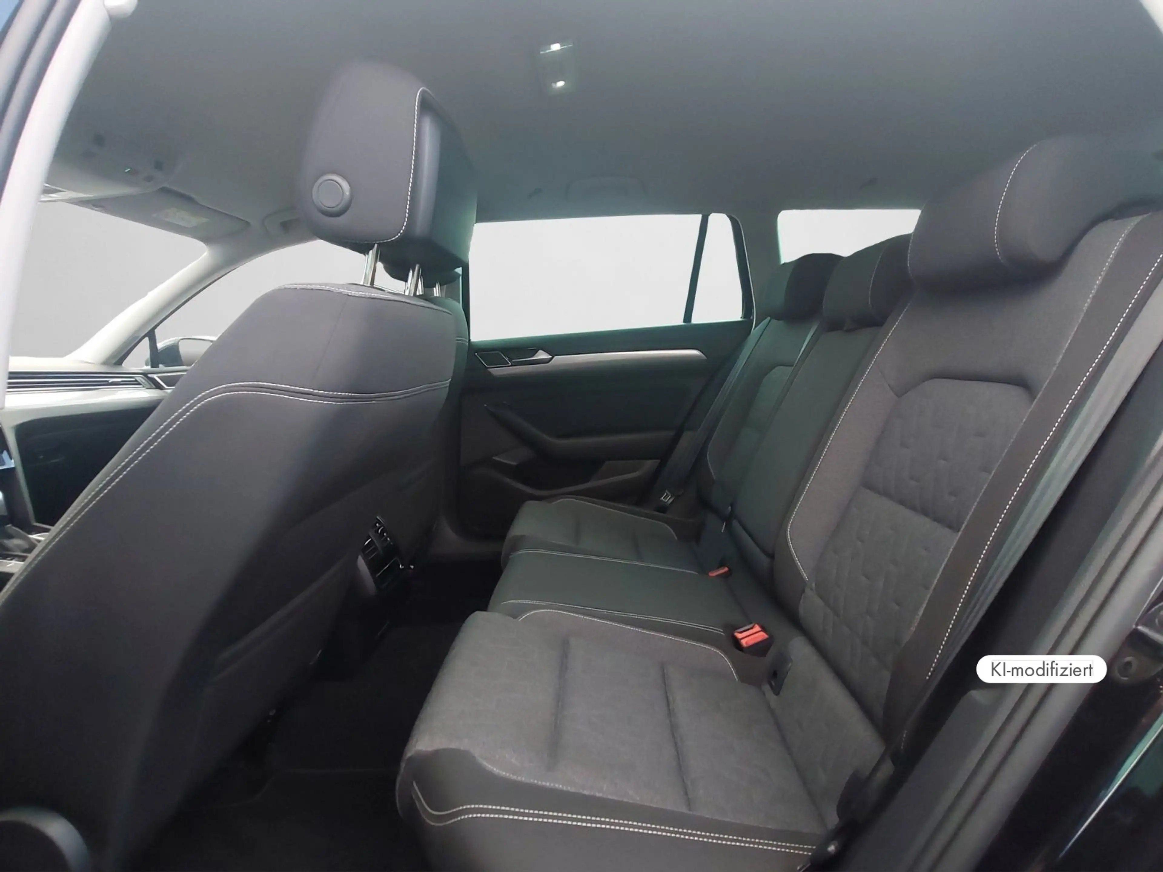 Volkswagen Passat Variant Business 2,0 TDI NAV AHK KAMERA V — photo 14