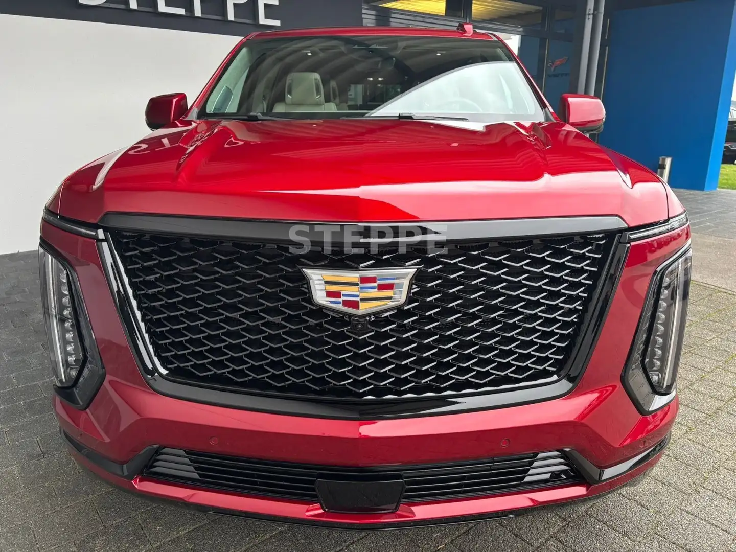 Cadillac Escalade FACELIFT MY26 6.2 V8 ESV Sport Platinum Rouge - 2