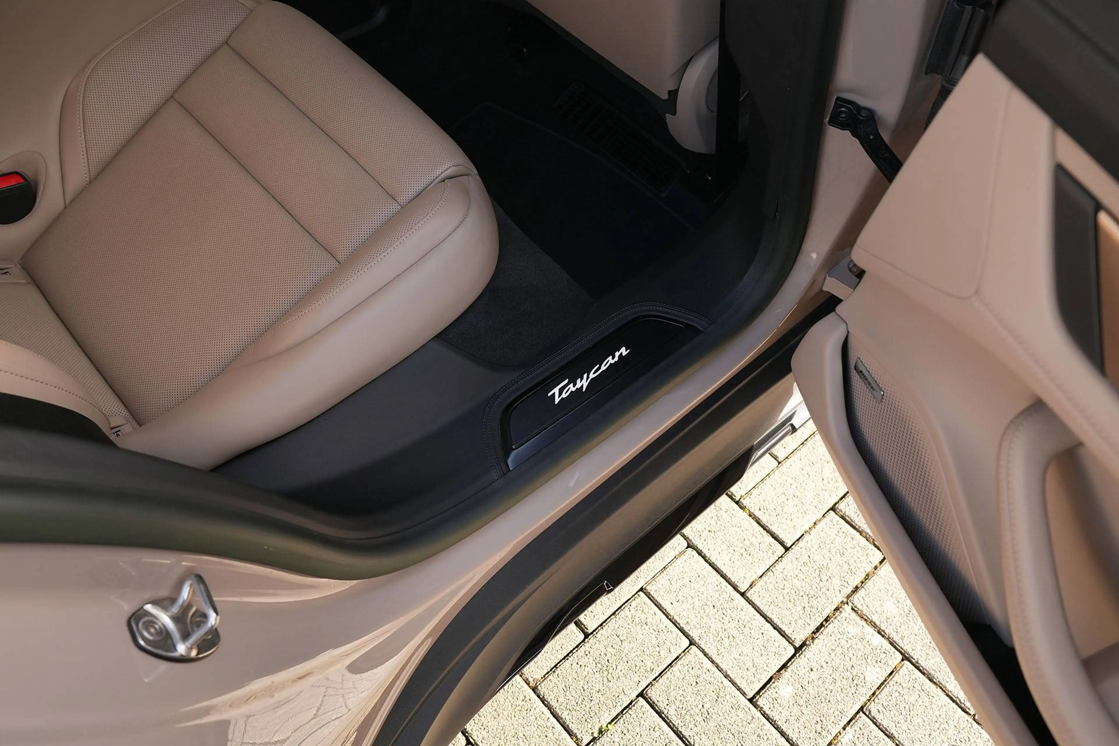 Porsche Taycan Taycan 4S Cross Turismo COFFEEBEIGE-LEDER BEIGE — photo 38