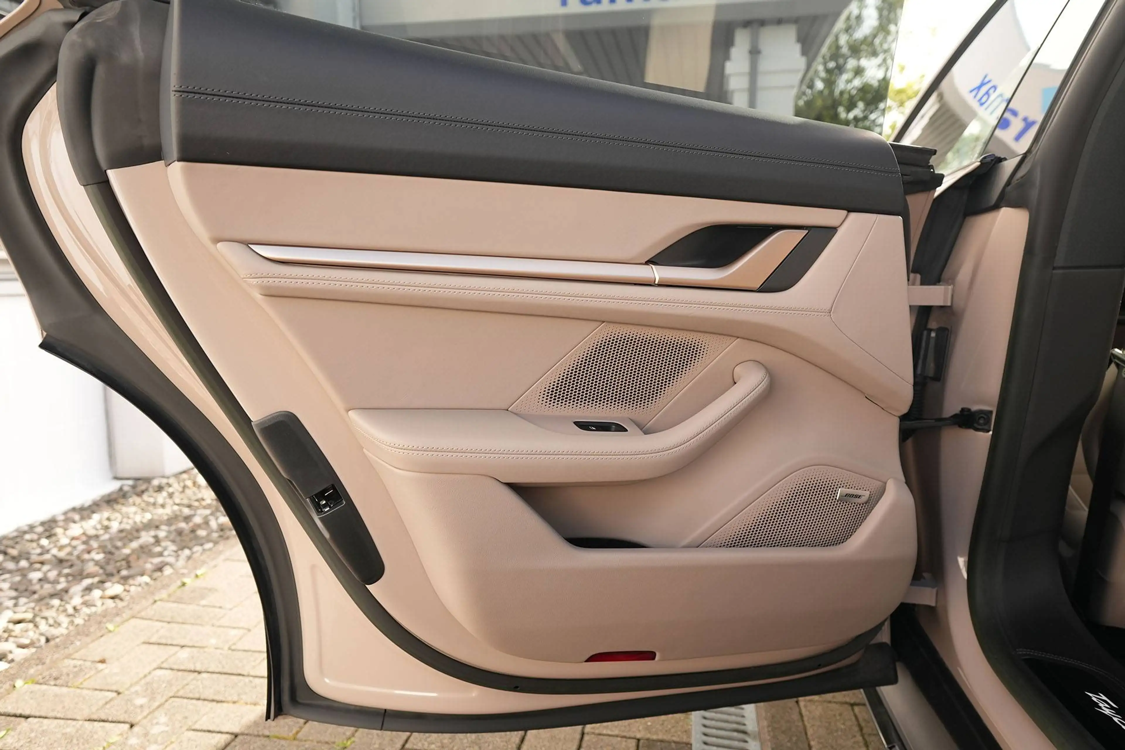 Porsche Taycan Taycan 4S Cross Turismo COFFEEBEIGE-LEDER BEIGE — photo 42