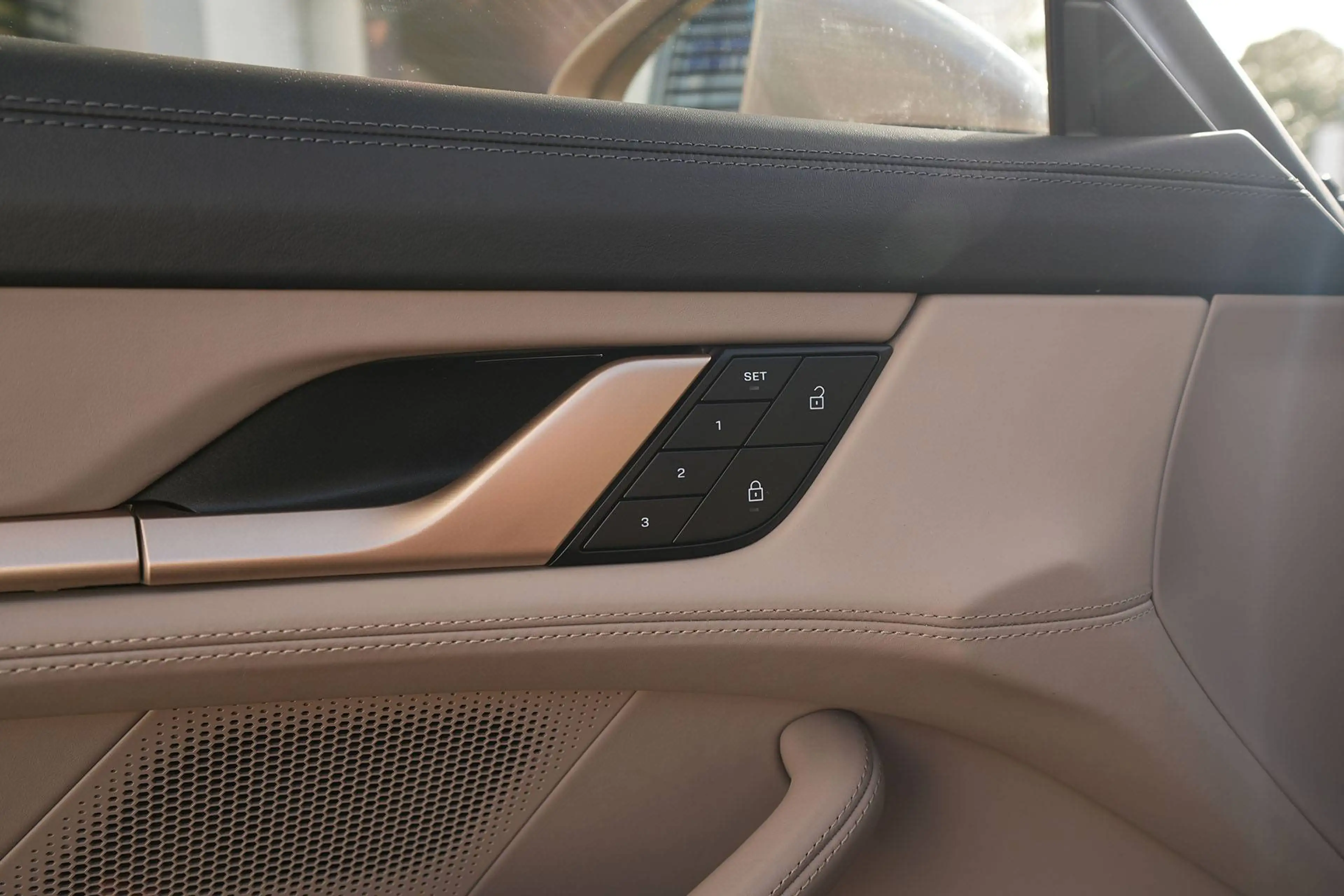 Porsche Taycan Taycan 4S Cross Turismo COFFEEBEIGE-LEDER BEIGE — photo 31