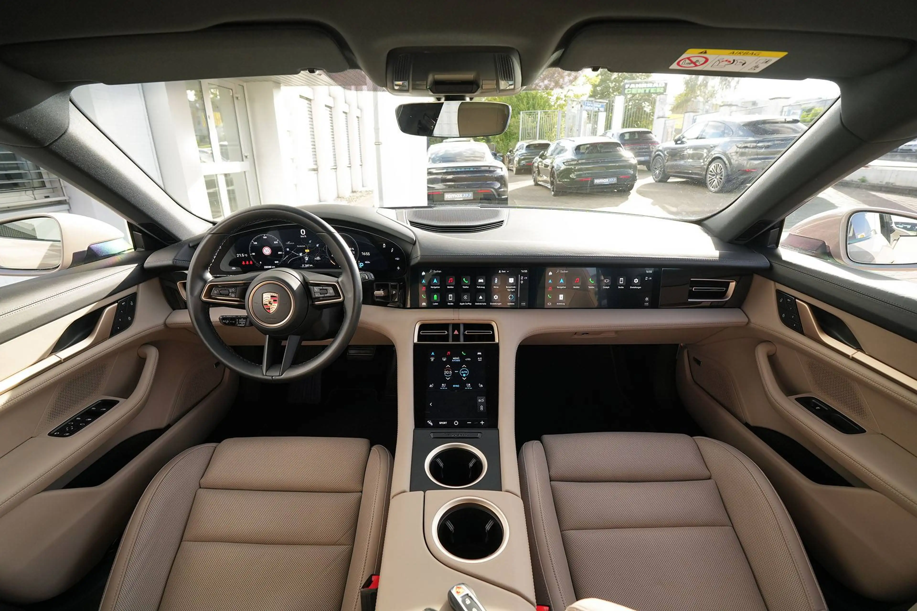 Porsche Taycan Taycan 4S Cross Turismo COFFEEBEIGE-LEDER BEIGE — photo 4