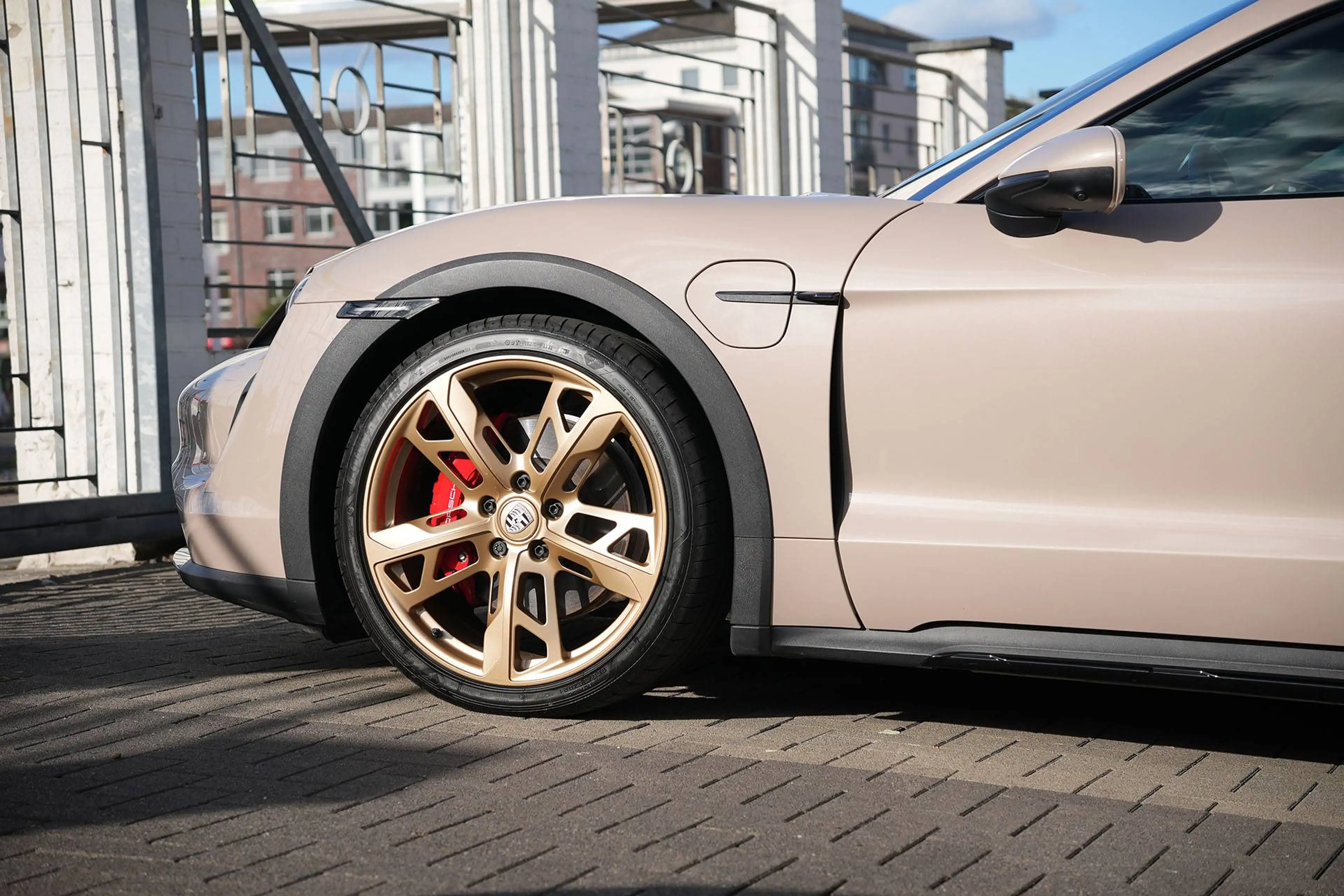 Porsche Taycan Taycan 4S Cross Turismo COFFEEBEIGE-LEDER BEIGE — photo 16