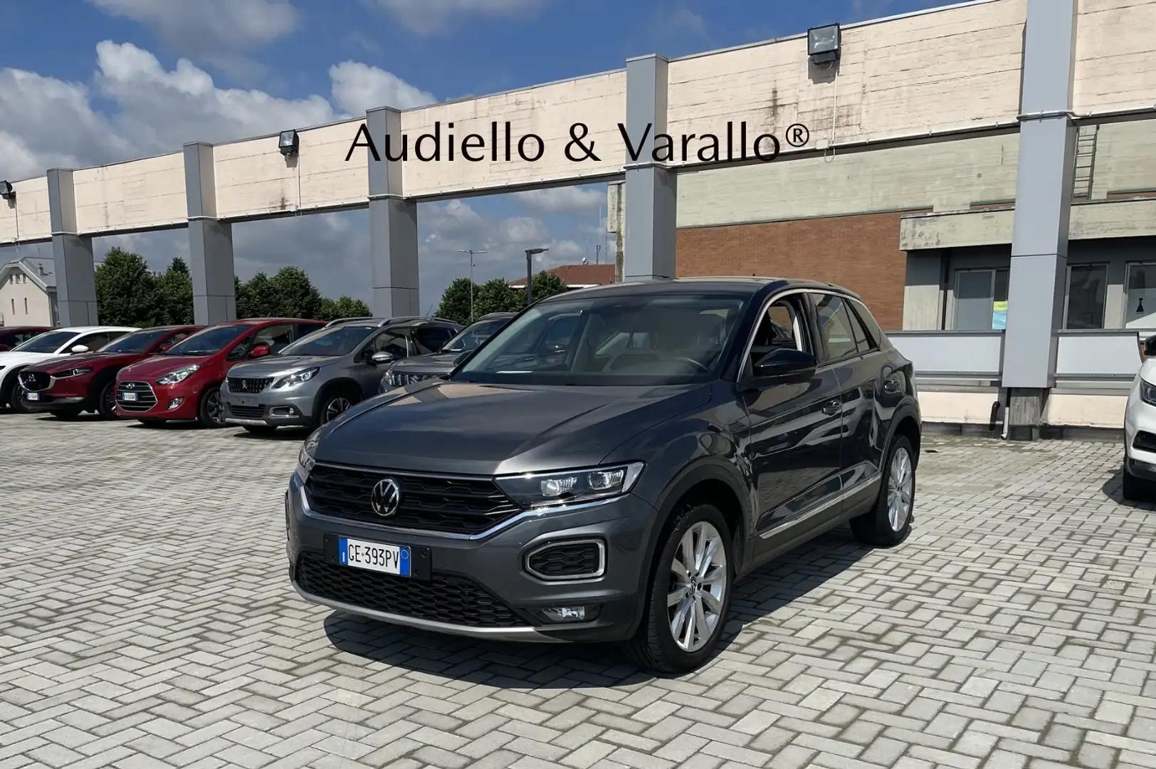 Volkswagen T-Roc 2.0 TDI SCR DSG 4MOTION Advanced BlueMotion Techn Grau - 2