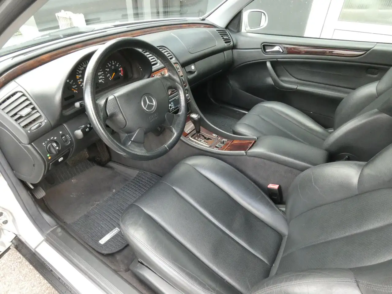 Mercedes-Benz CLK 230 Cabrio KOMPRESSOR ELEGANCE*Leder*1.Hand*, foto 7