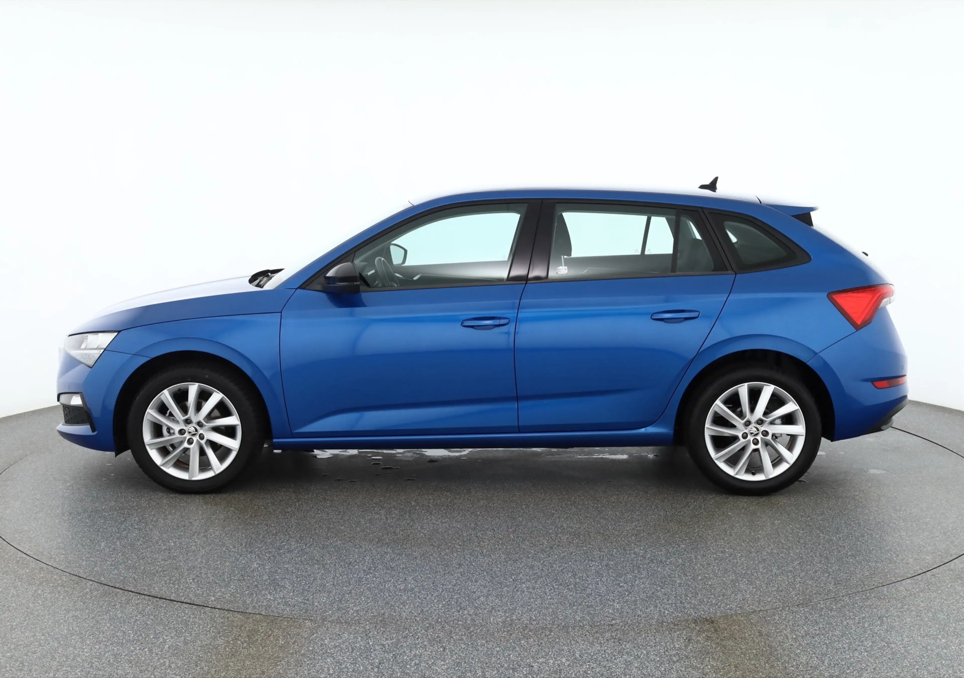 Skoda Scala 1.0 Active LED Kamera PDC DAB Tempomat — photo 2