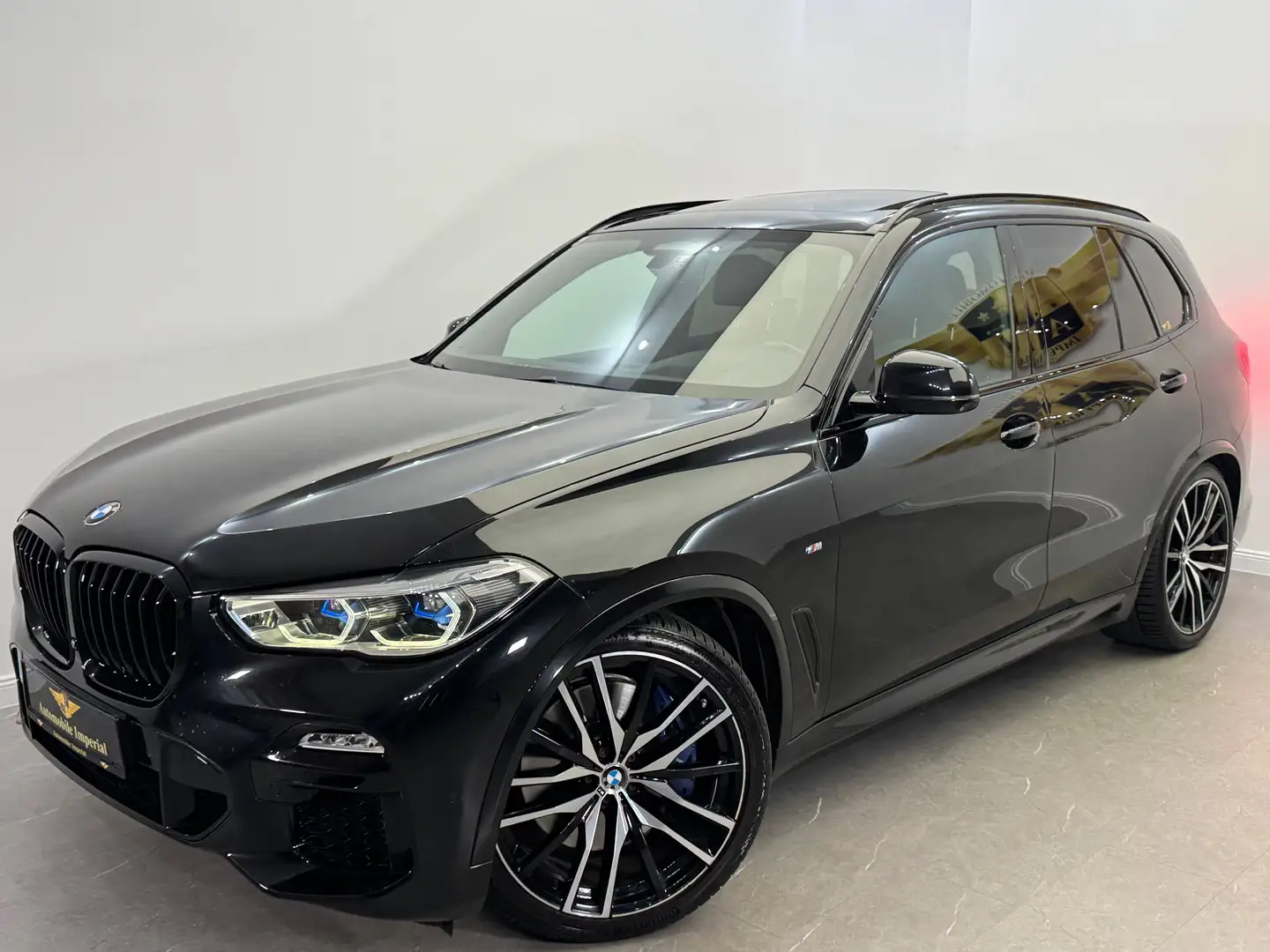 BMW X5 xDrive 30d (G05) // M-PAKET // PANO // AHK // HEAD-UP // Schwarz - 2