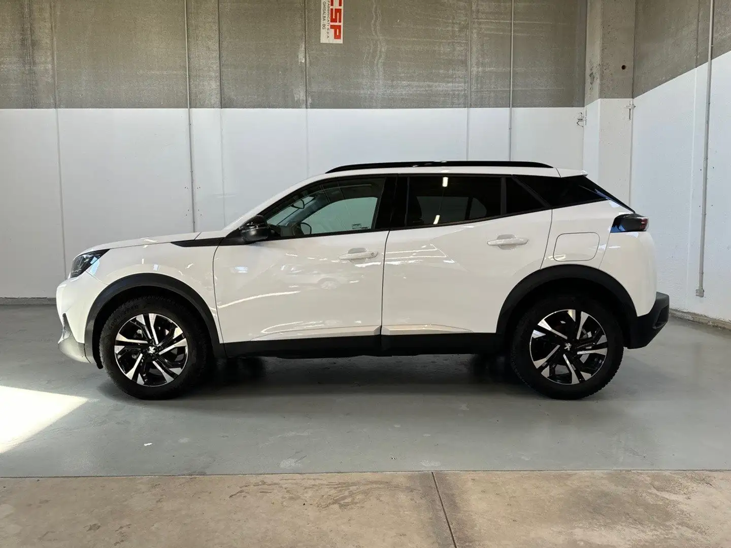 Peugeot 2008 PureTech 130 EAT8 Allure Pack S/S aut. Blanco - 2