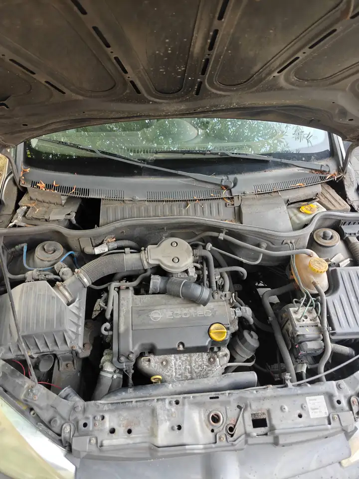 Opel Corsa 1.2i XE 16v Comfort, foto 2