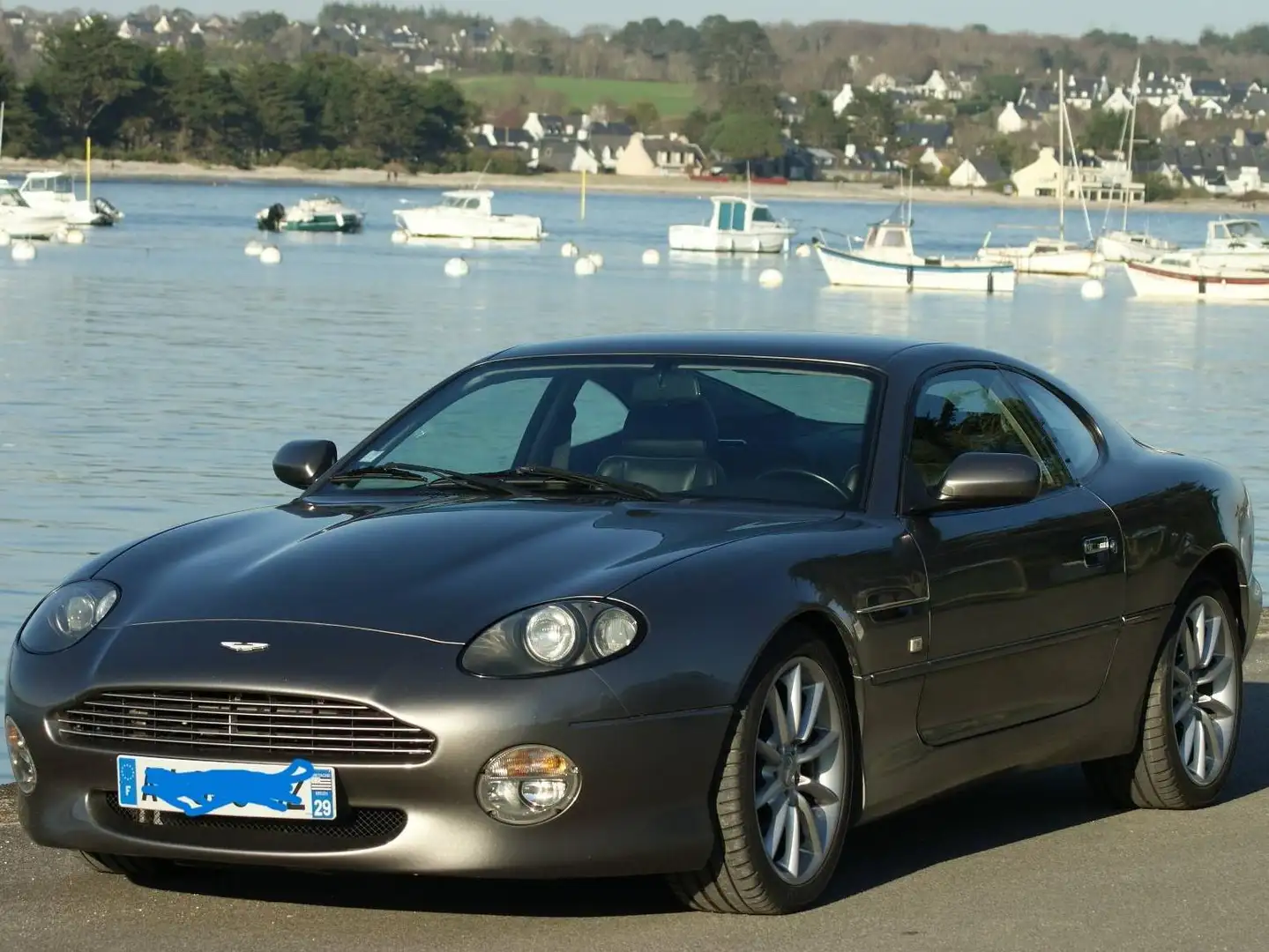 Aston Martin DB7 VANTAGE V12 Grau - 1